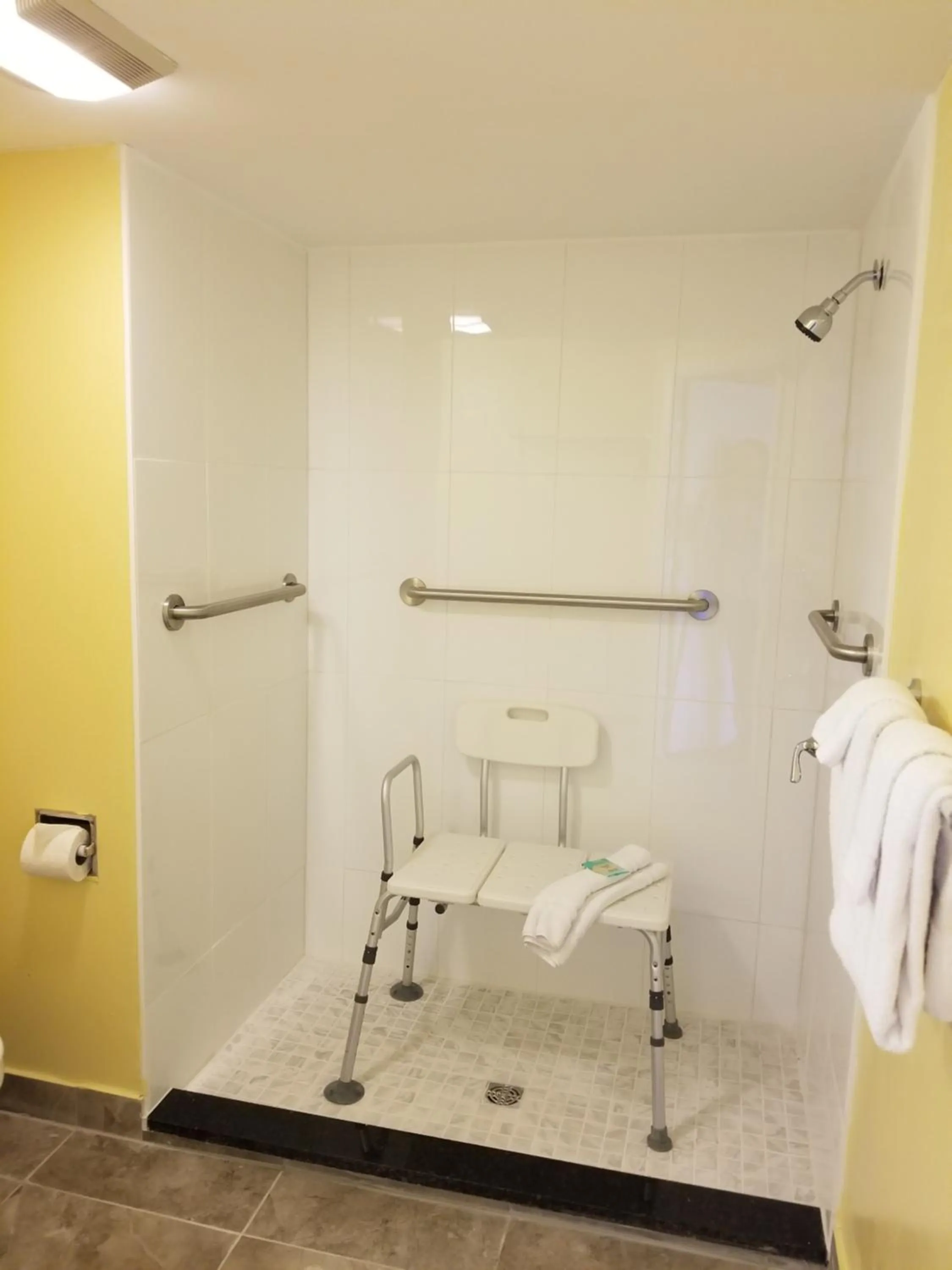 Shining Light Inn & Suites