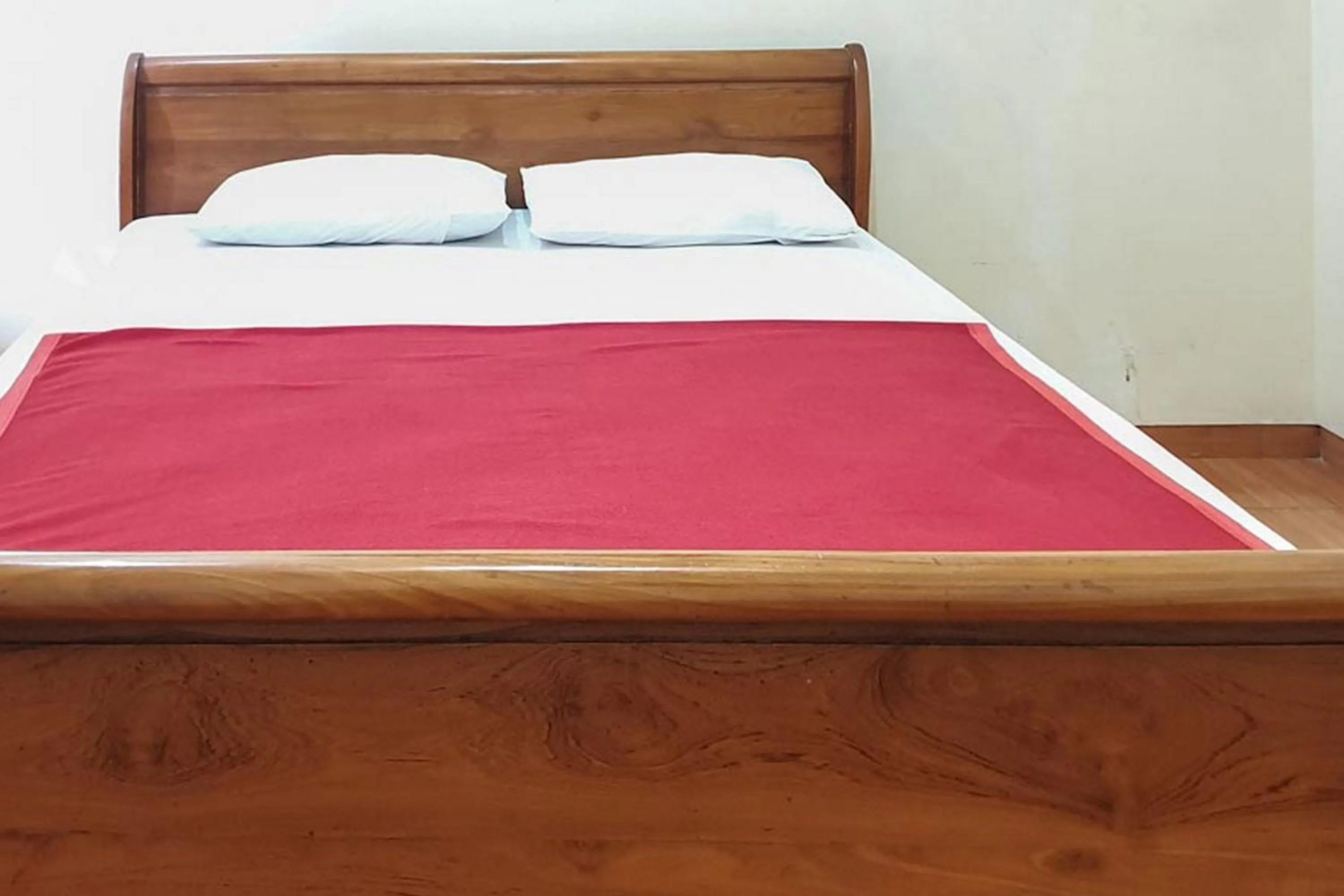 Bed in Hotel Bumi Bermi Permai near Bermi Eco Park Mitra RedDoorz