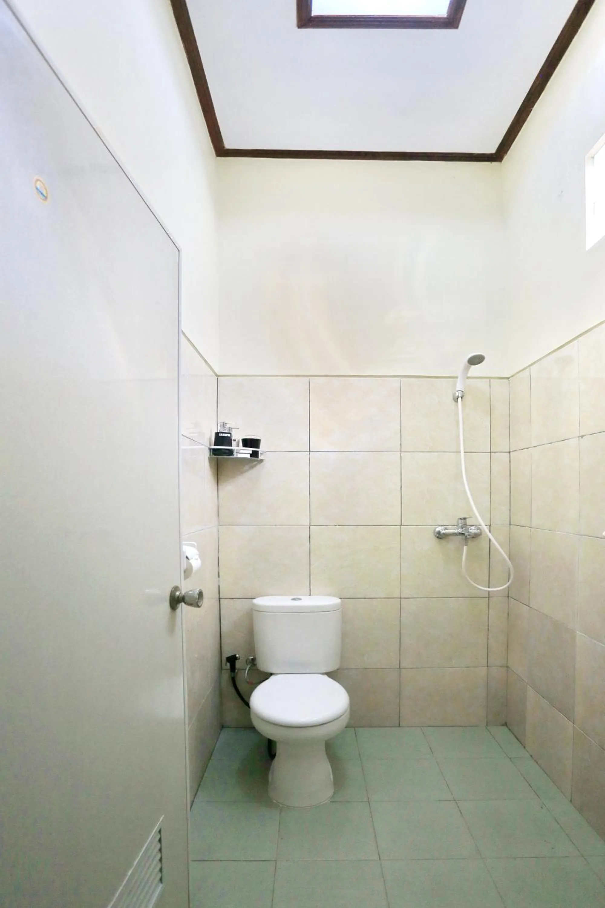 Bathroom in Manda Homestay