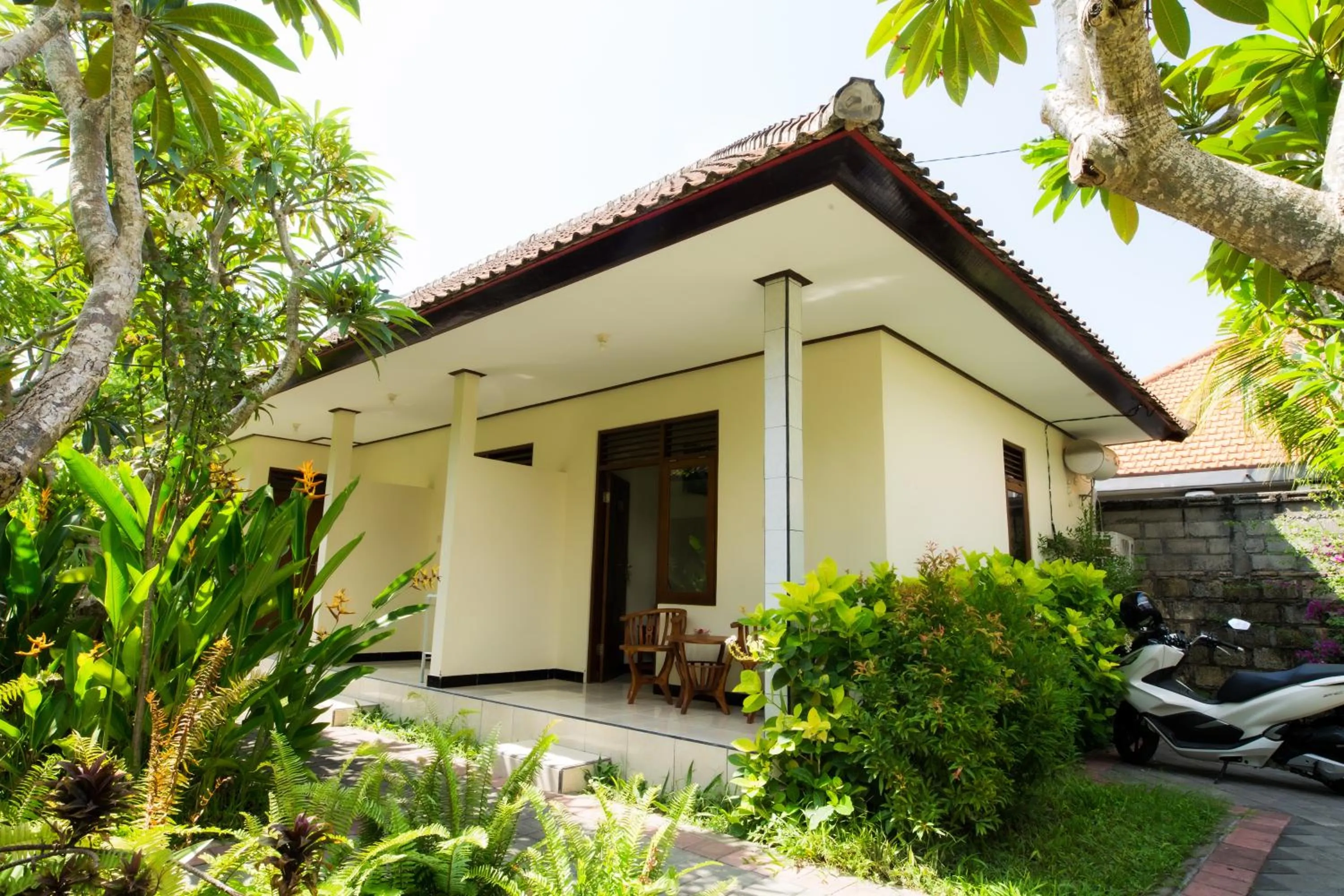 Property building in Manda Homestay