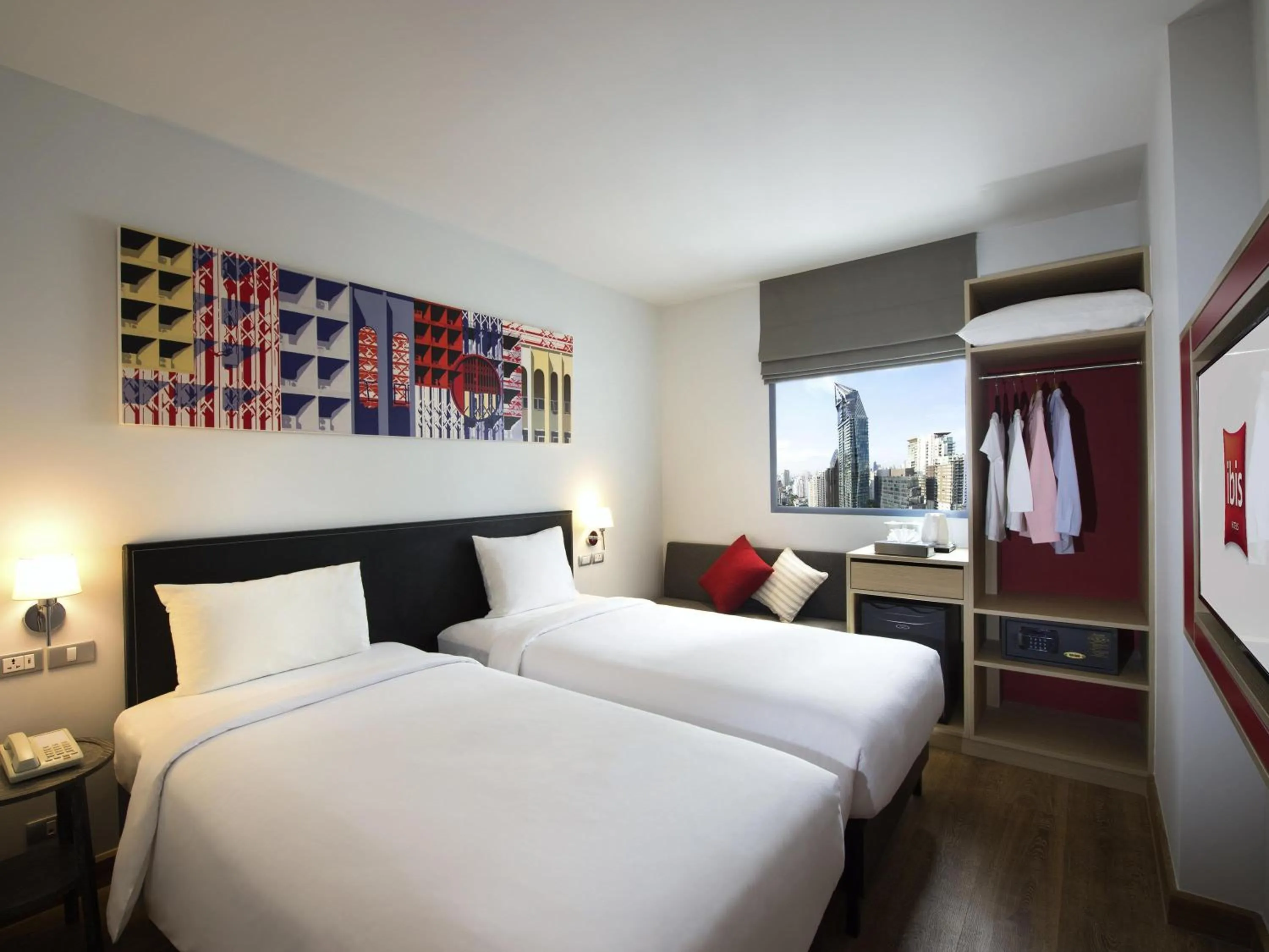 Bedroom, Bed in ibis Bangkok Sukhumvit 24