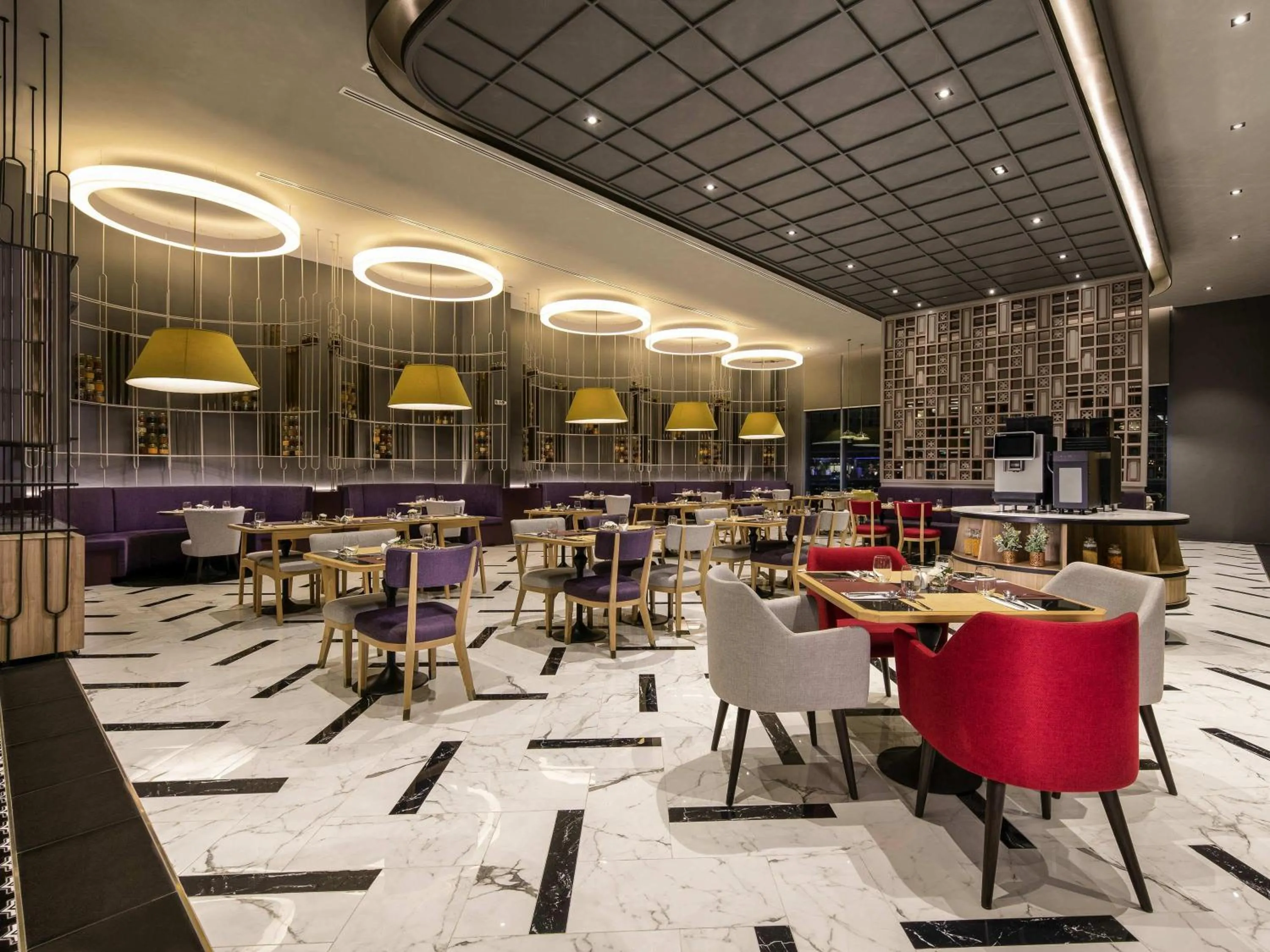 Restaurant/places to eat in ibis Bangkok Sukhumvit 24