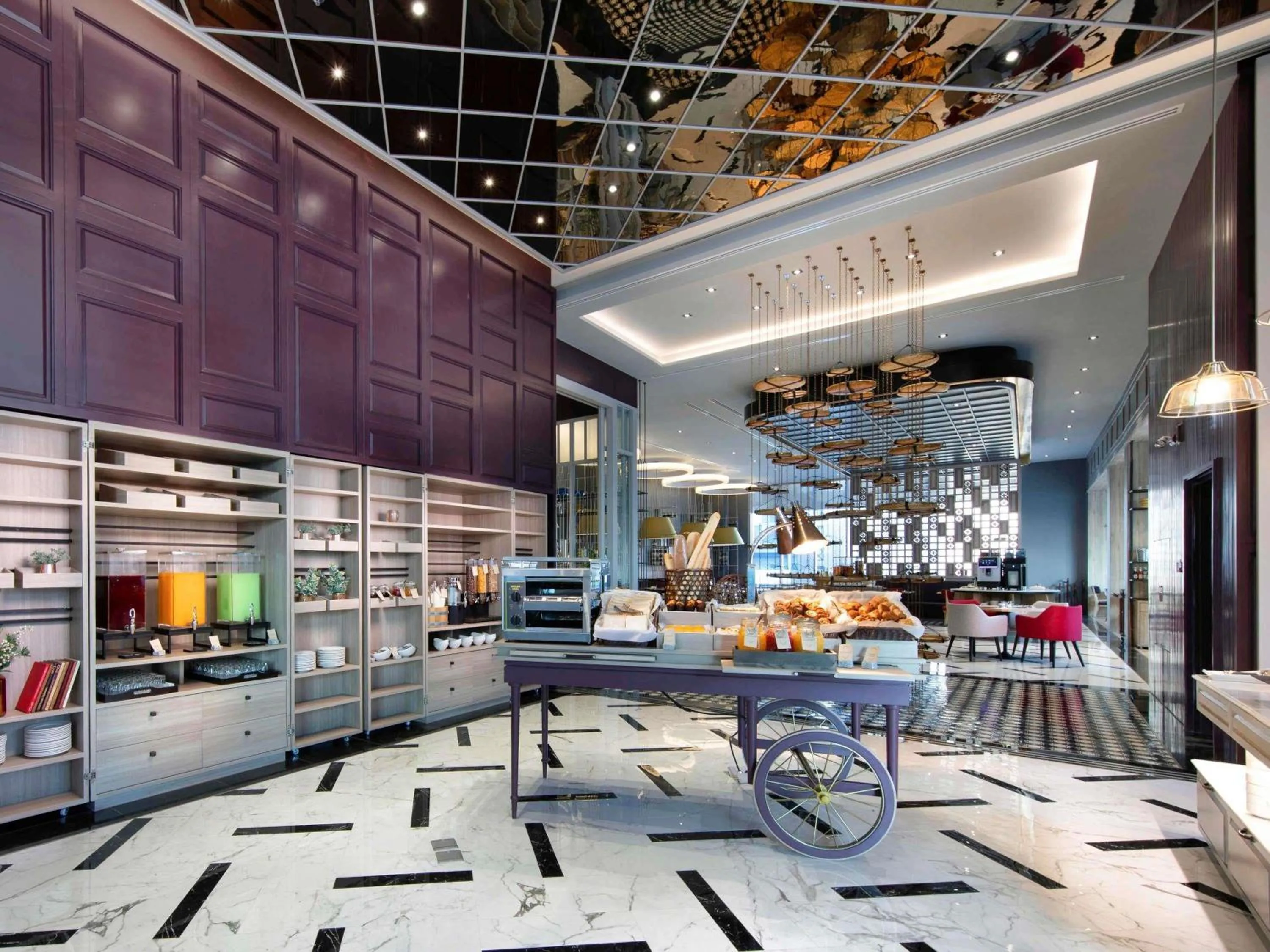 Restaurant/places to eat in ibis Bangkok Sukhumvit 24