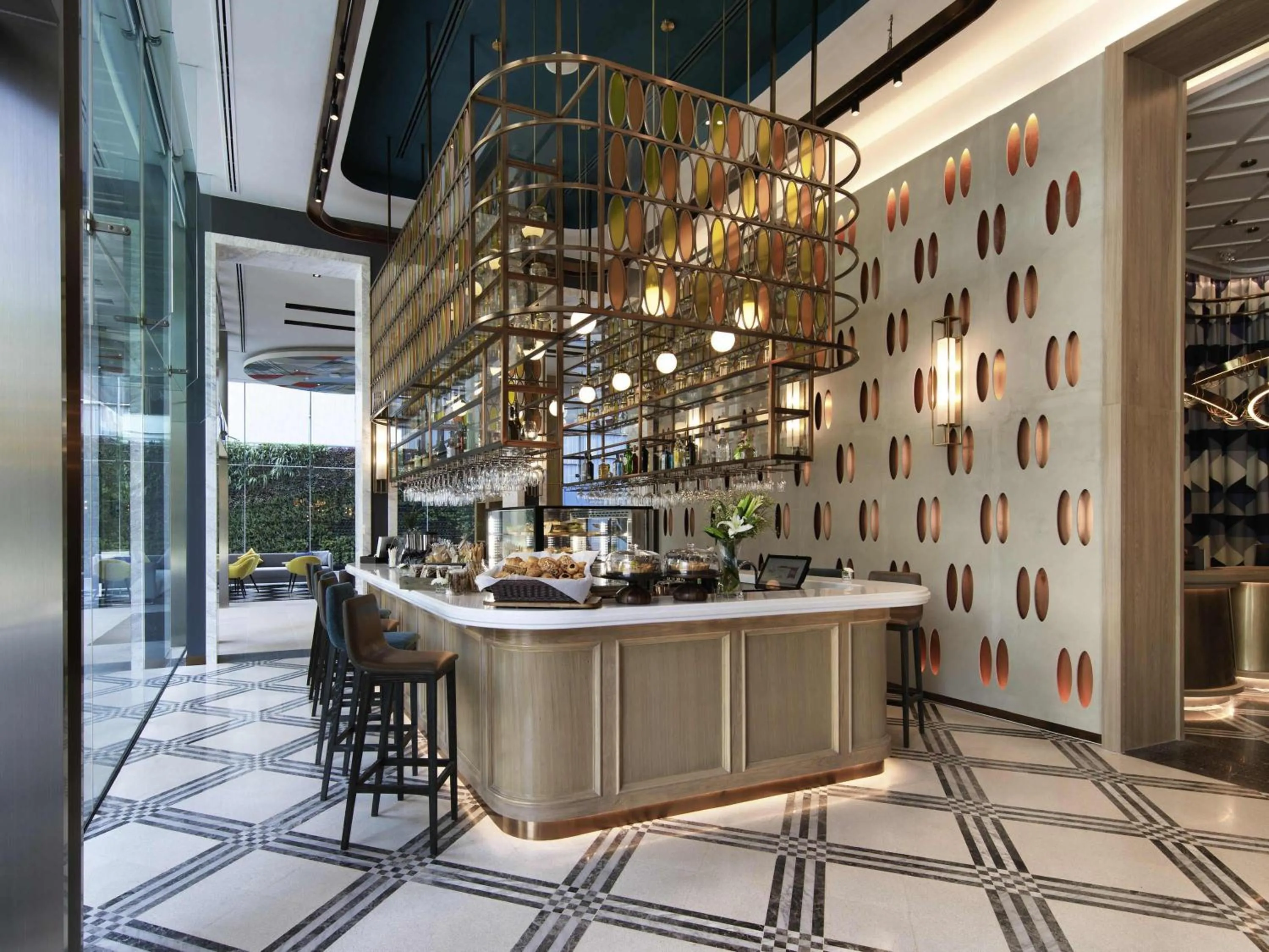 Lounge or bar in ibis Bangkok Sukhumvit 24