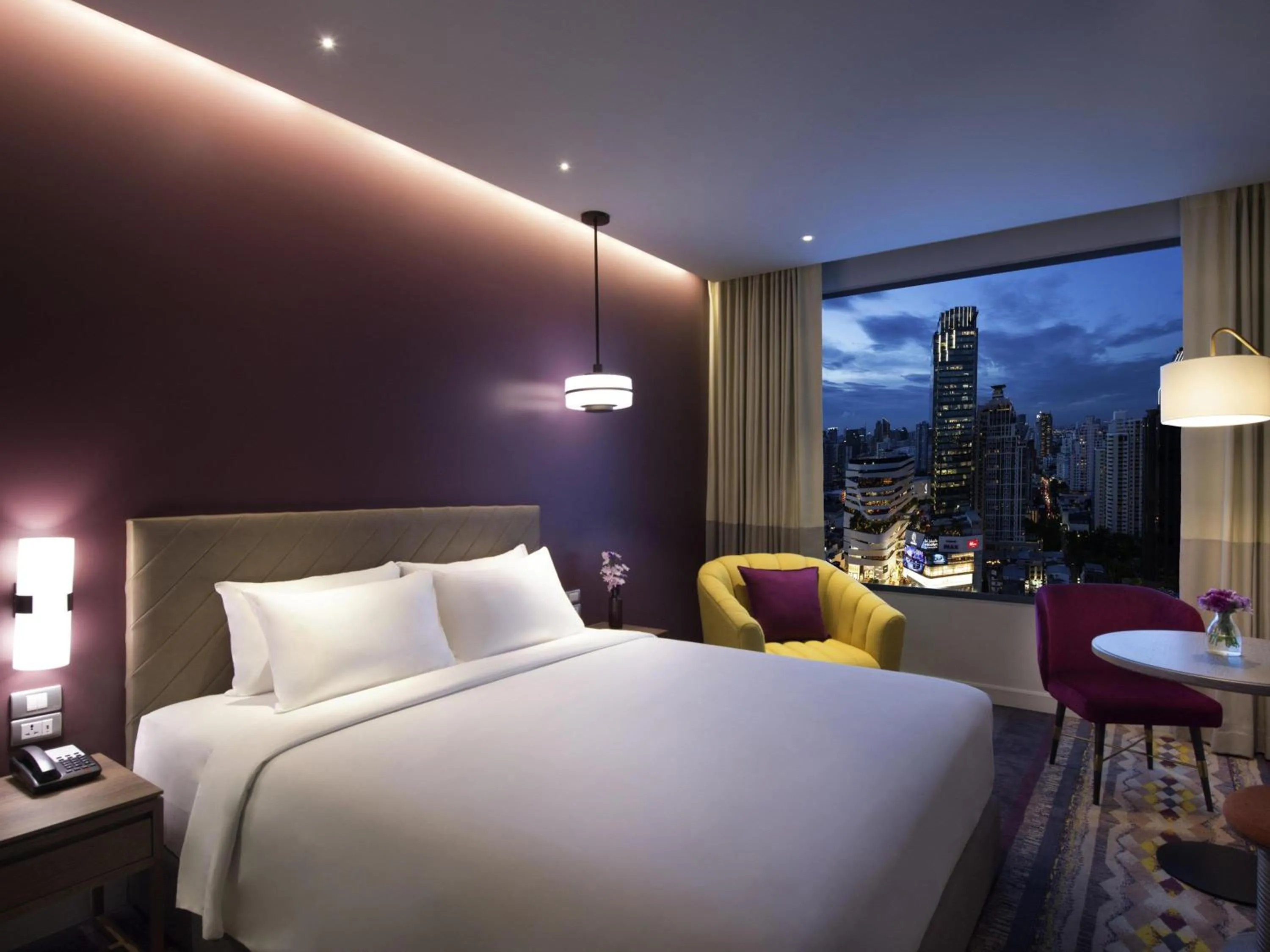 Bedroom, Bed in Mercure Bangkok Sukhumvit 24