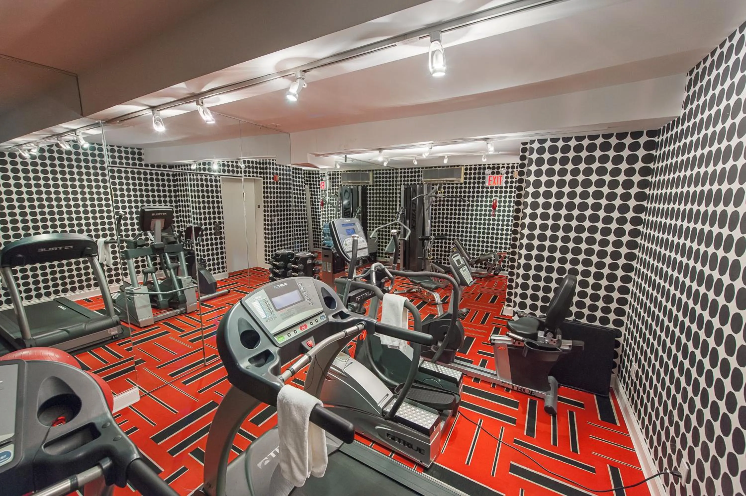 Fitness centre/facilities in Ameritania at Times Square