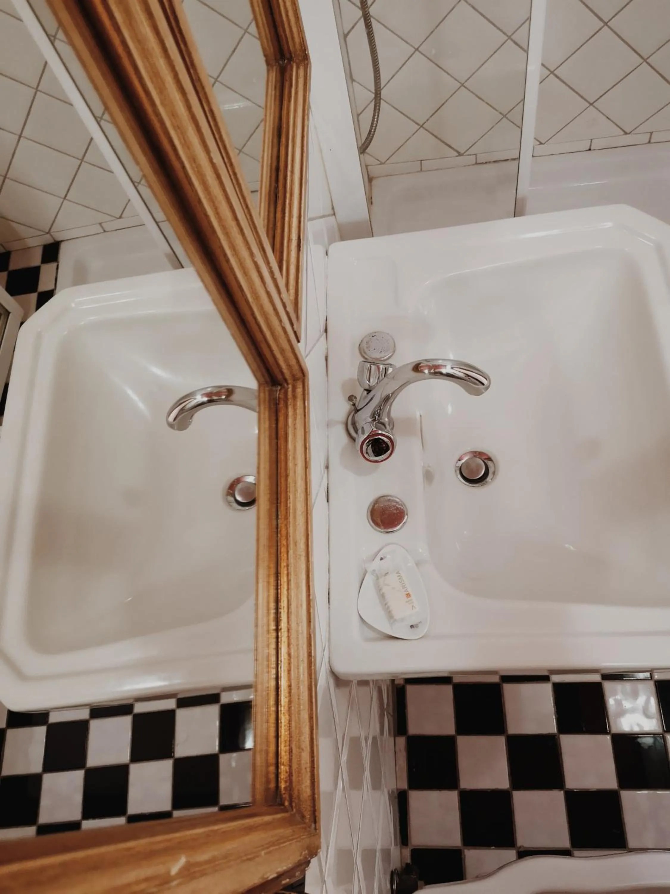 Bathroom in Abali' Gran Sultanato