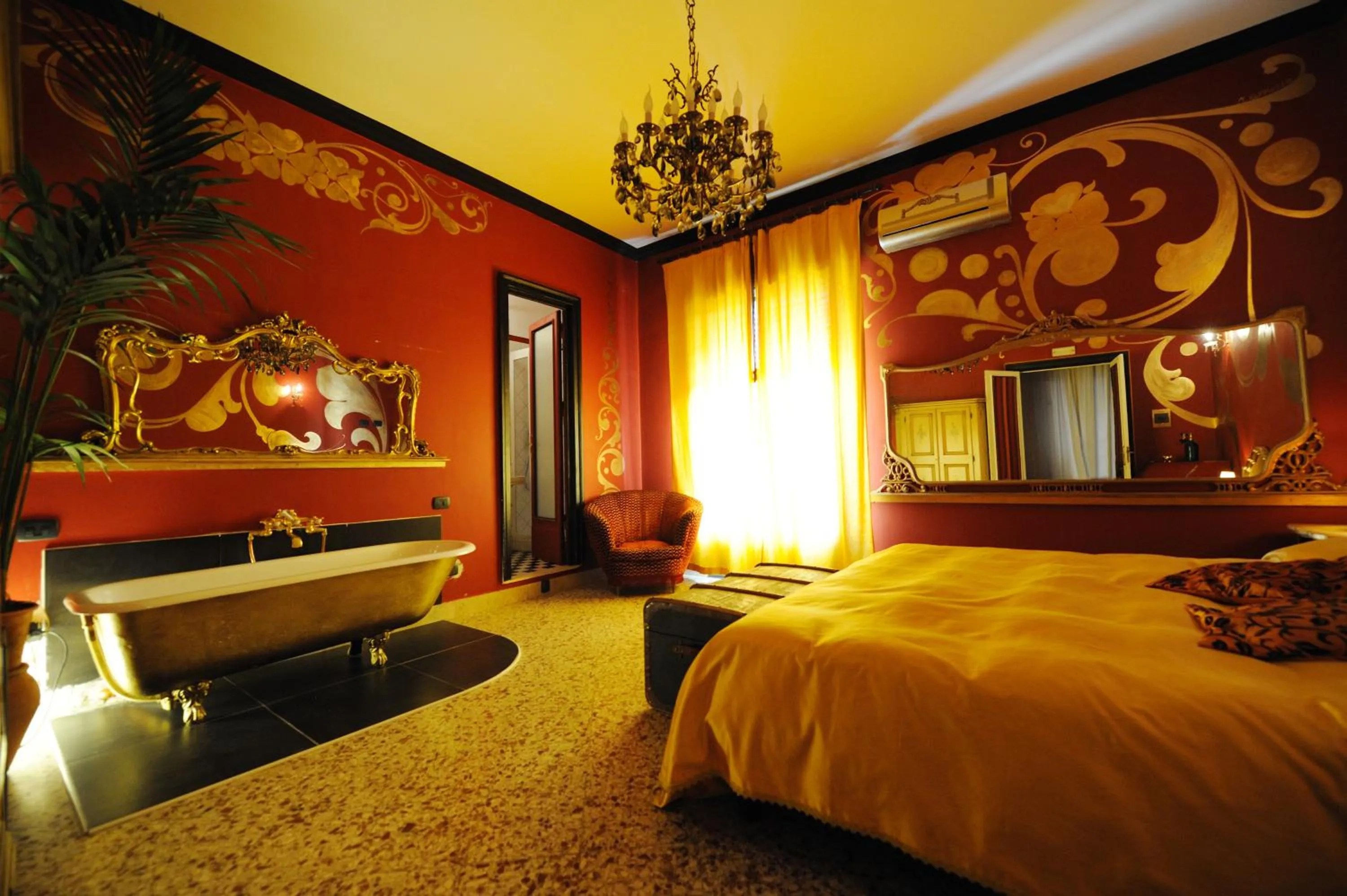 Bathroom, Bed in Abali' Gran Sultanato