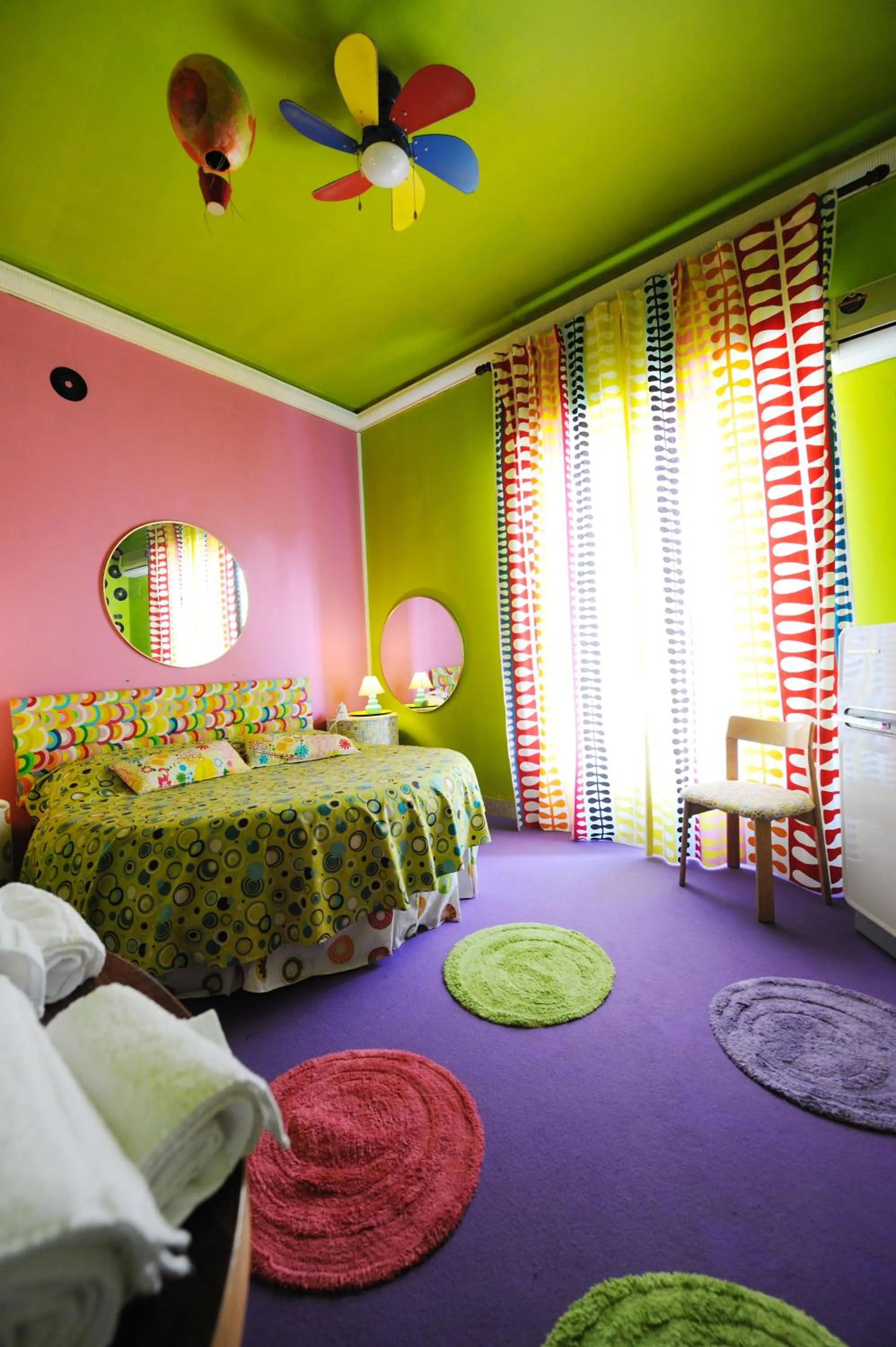 Day, Bed in Abali' Gran Sultanato