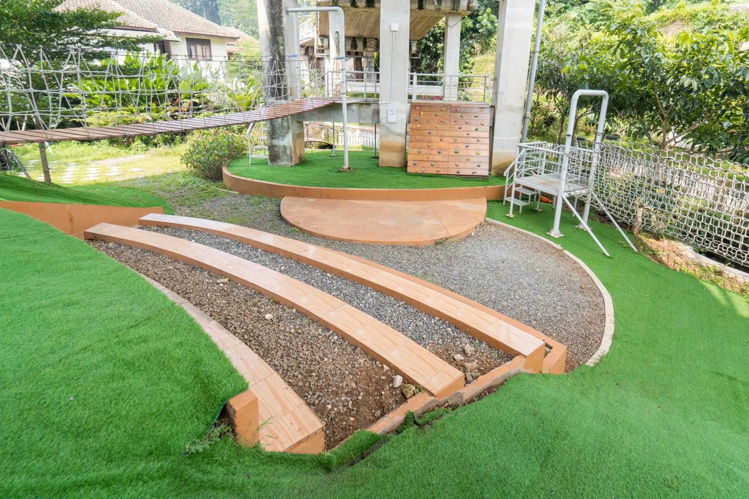 Activities in Bigland Bogor Hotel Powered by Archipelago