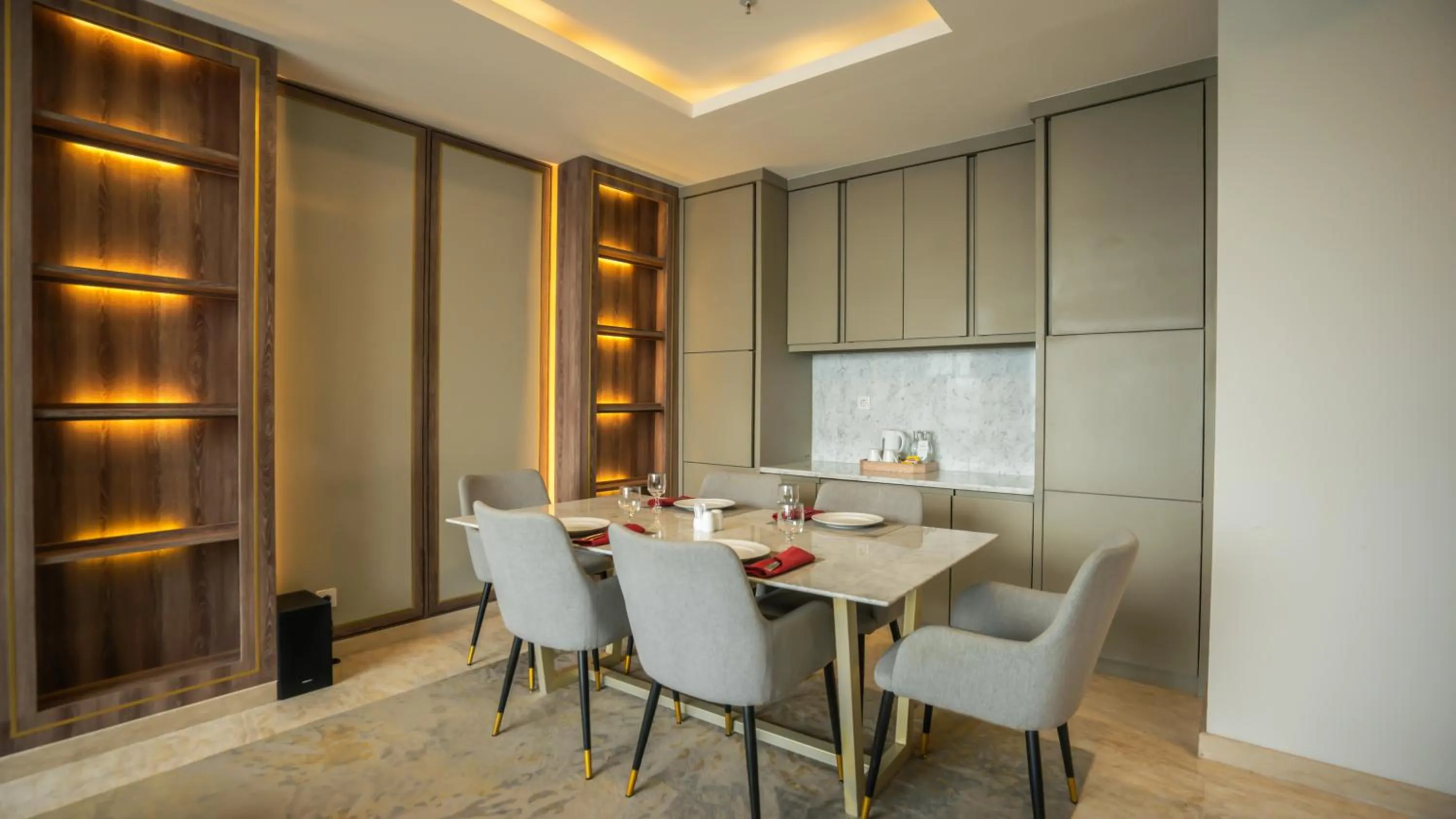 Dining area in Bigland Bogor Hotel Powered by Archipelago