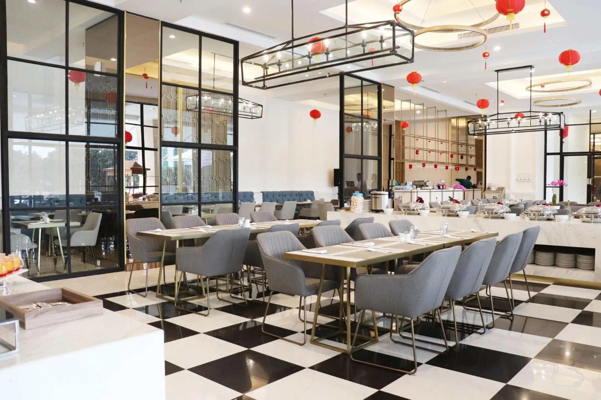 Restaurant/places to eat in Bigland Bogor Hotel Powered by Archipelago