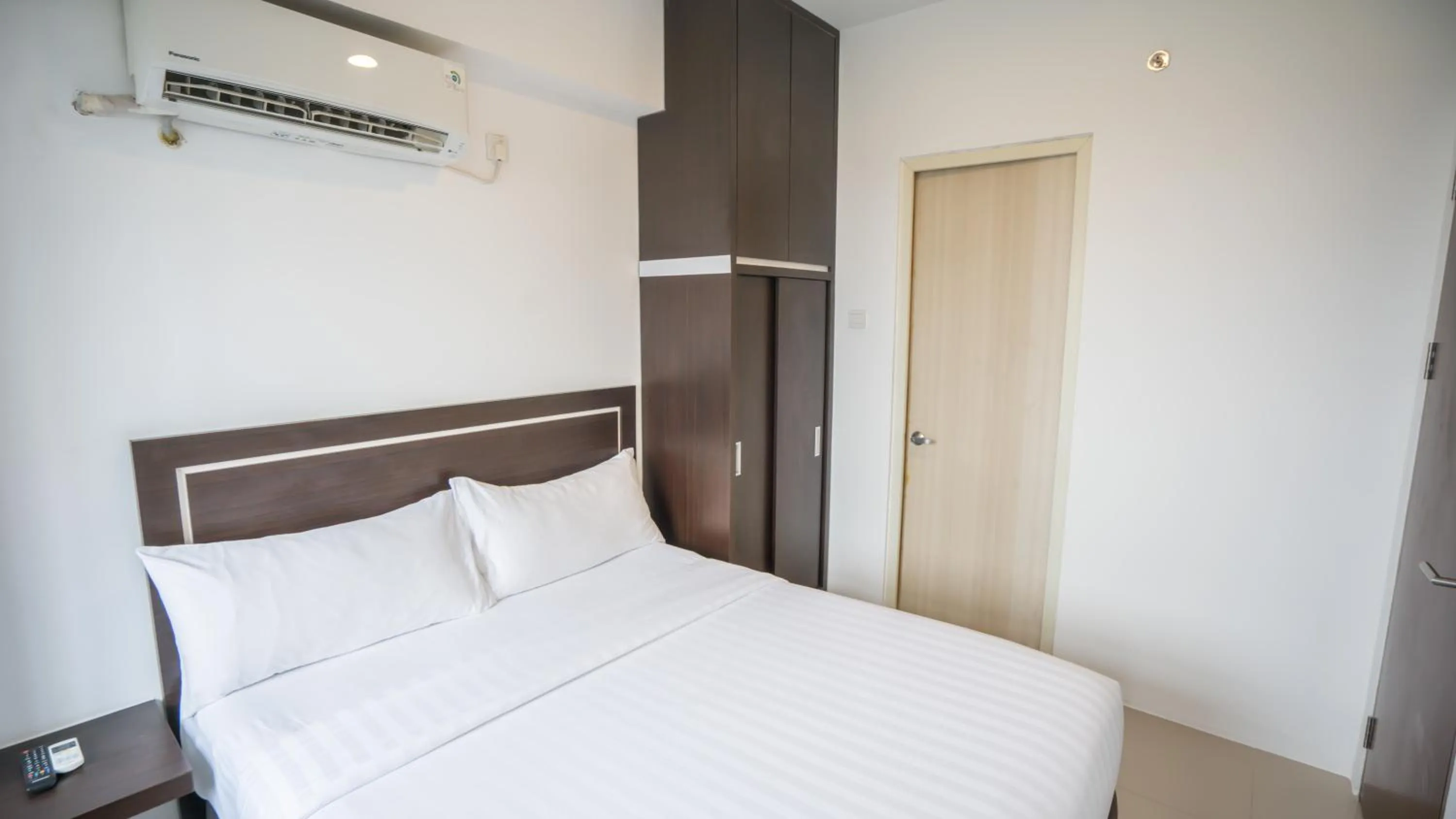 Bed in Bigland Bogor Hotel Powered by Archipelago