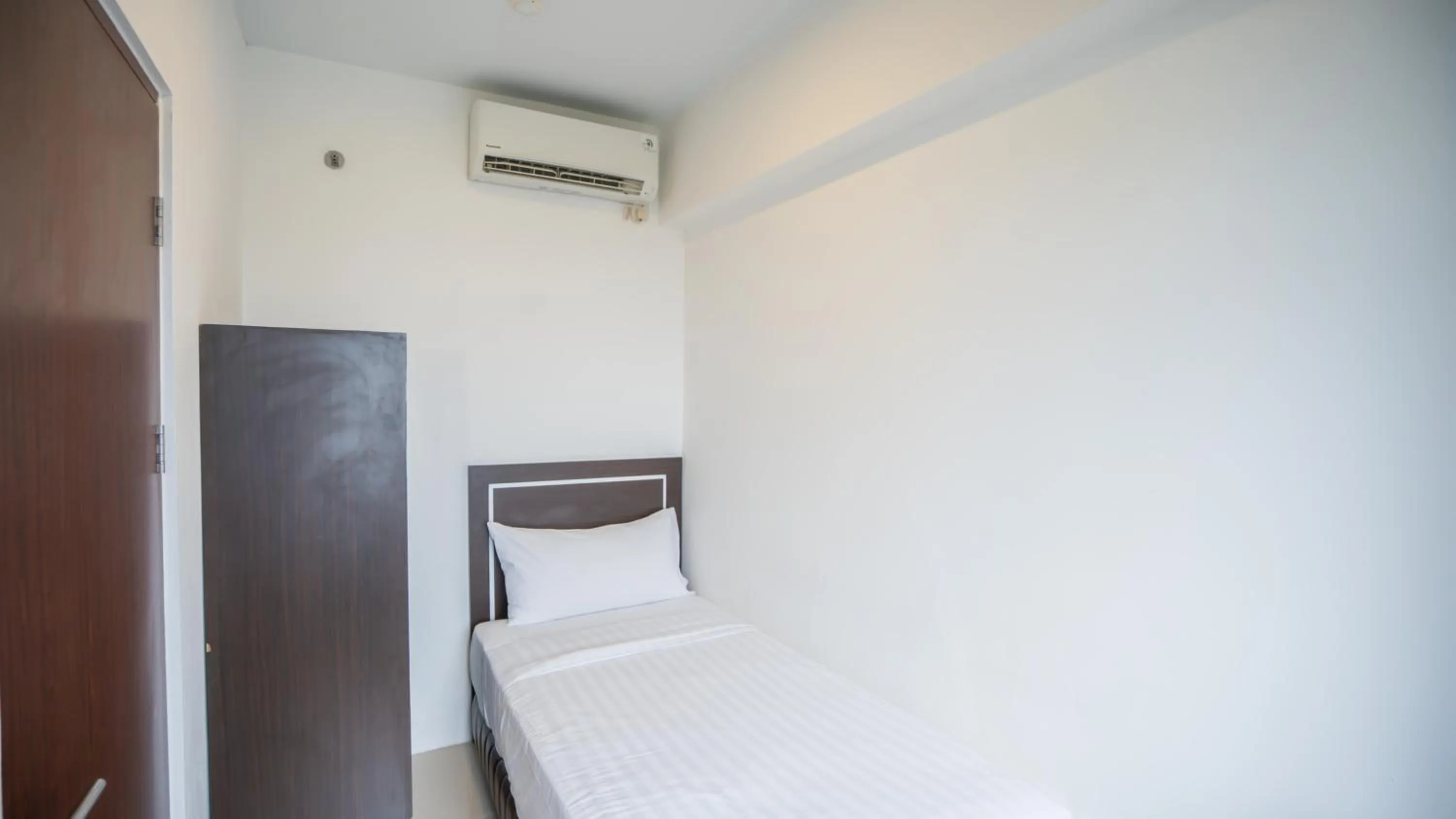 Bed in Bigland Bogor Hotel Powered by Archipelago