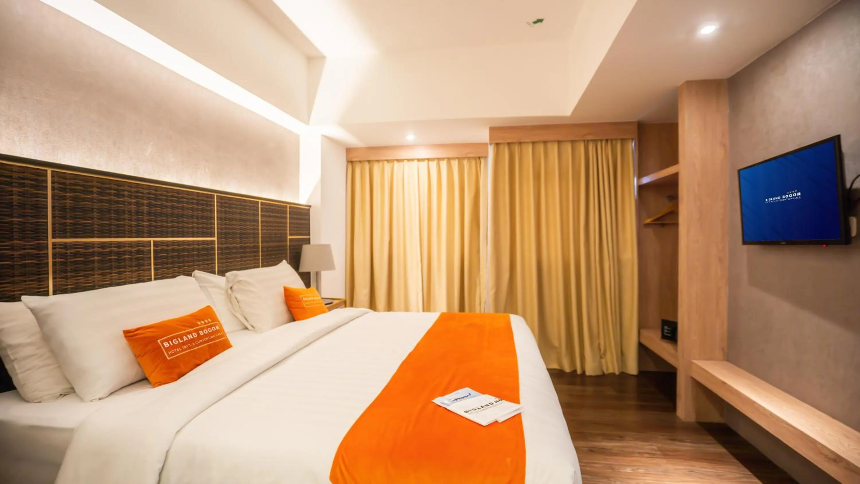 Bed in Bigland Bogor Hotel Powered by Archipelago