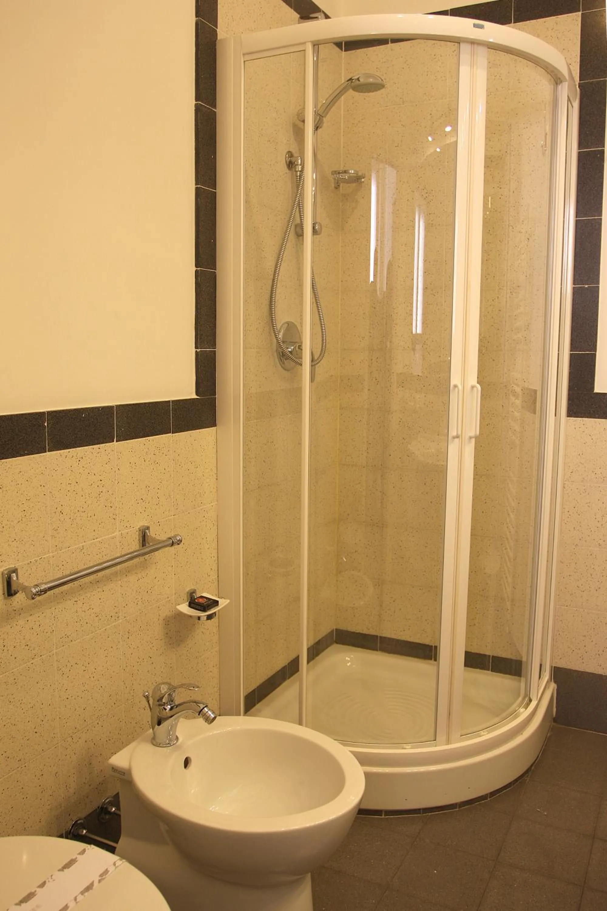 Shower in Abatellis Luxury