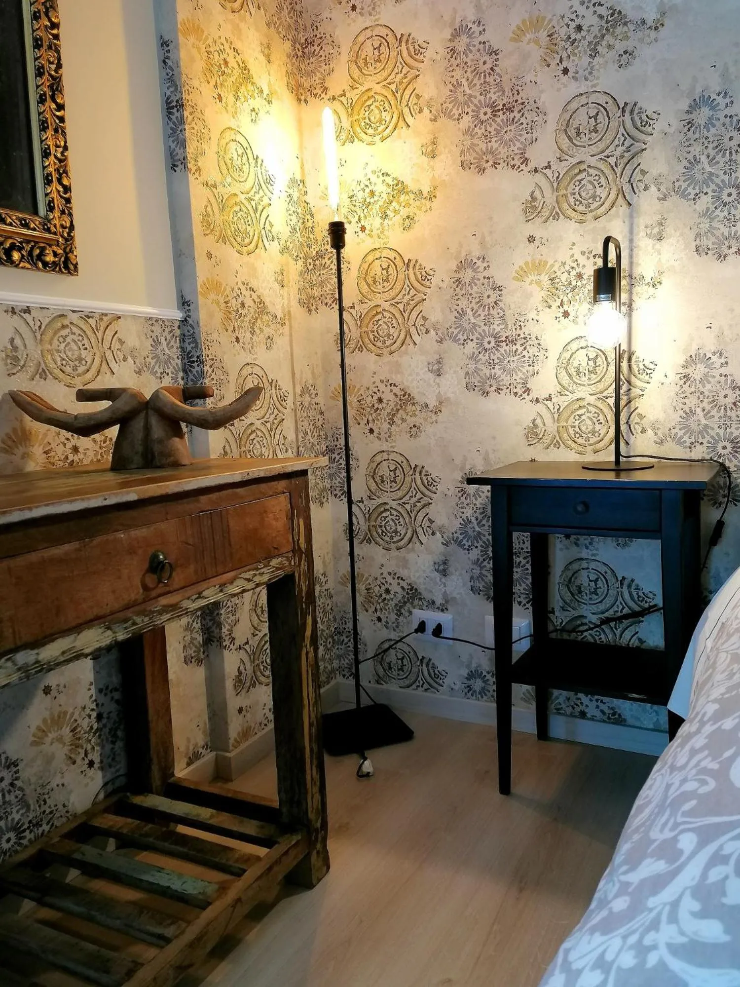 Bedroom, Bed in Abbraccia Morfeo Roma