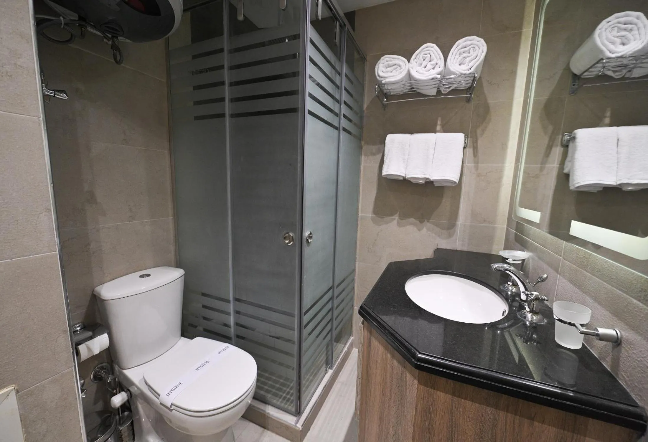 Shower in Pyramids Gem Plaza Powered By Look