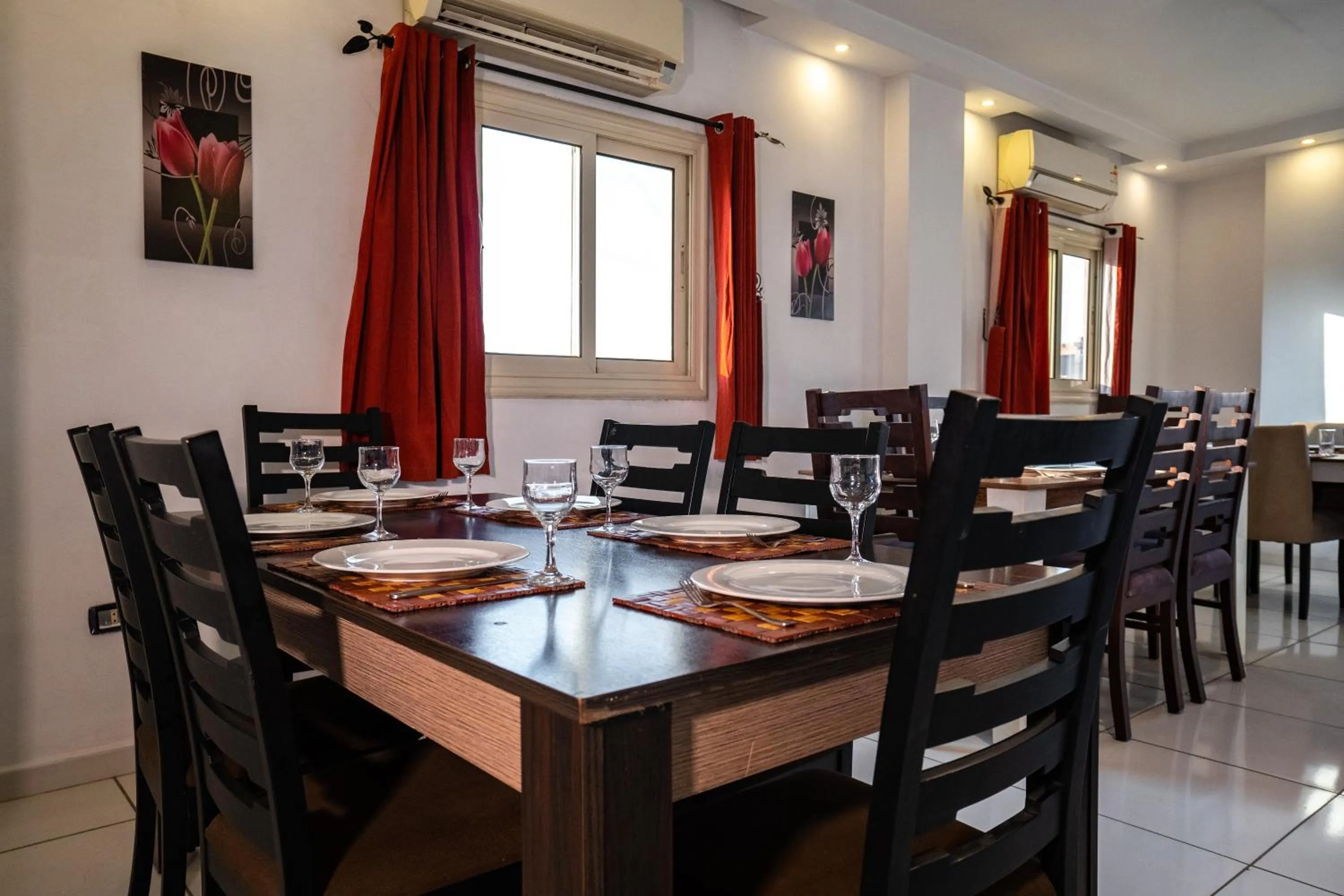 Restaurant/places to eat in Pyramids Gem Plaza Powered By Look