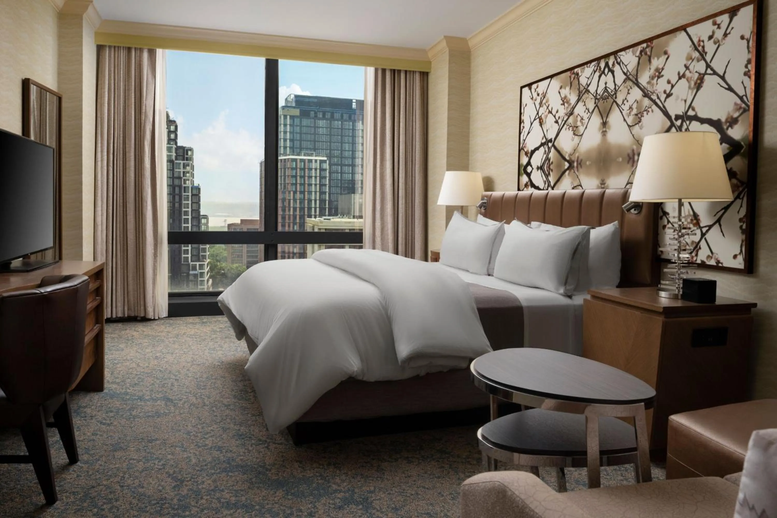 Photo of the whole room, Bed in The Westin Crystal City Reagan National Airport