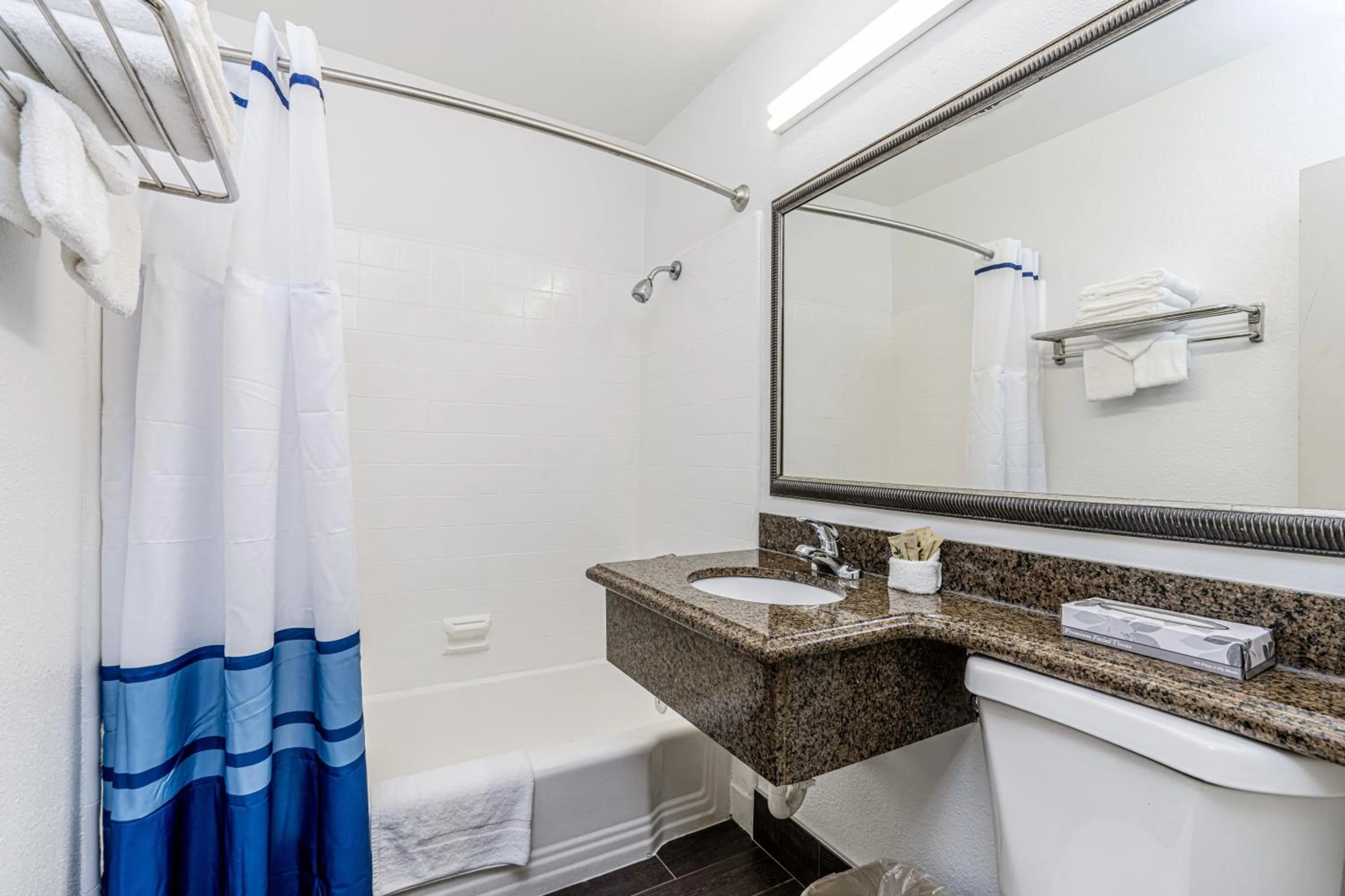Bathroom in Pacific Inn and Suites