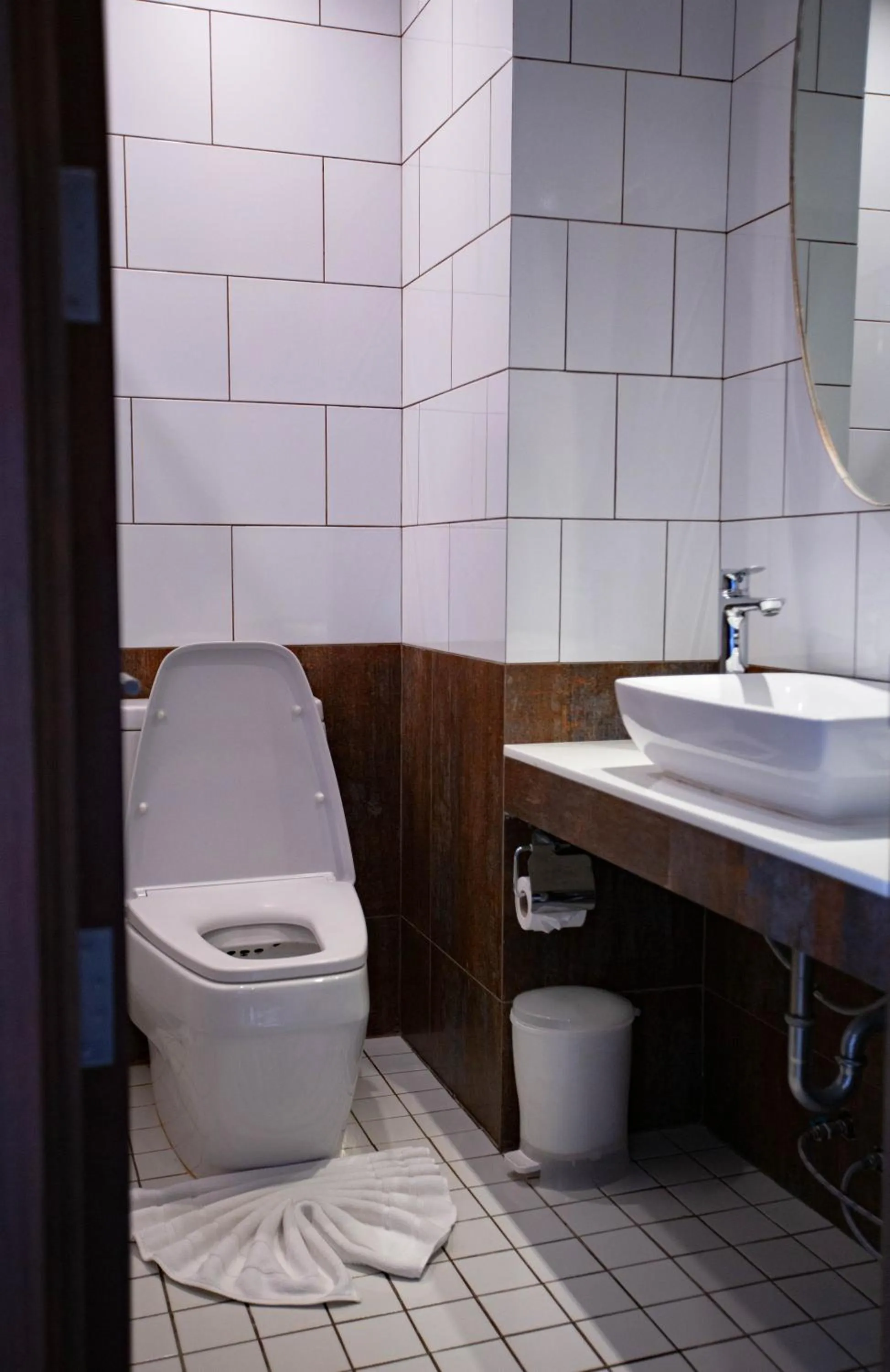 Toilet in Navakitel Design Hotel