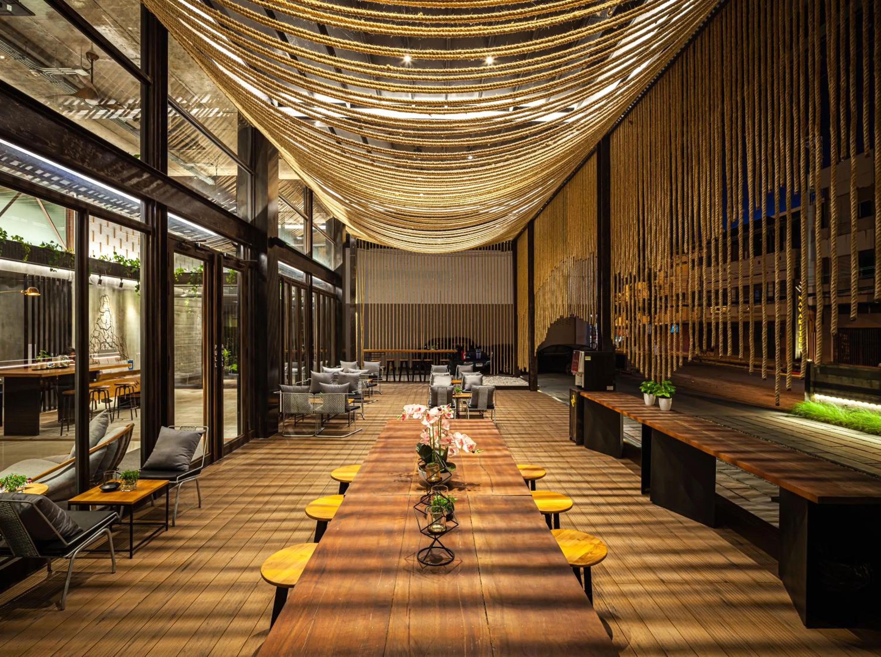 Restaurant/places to eat in Navakitel Design Hotel