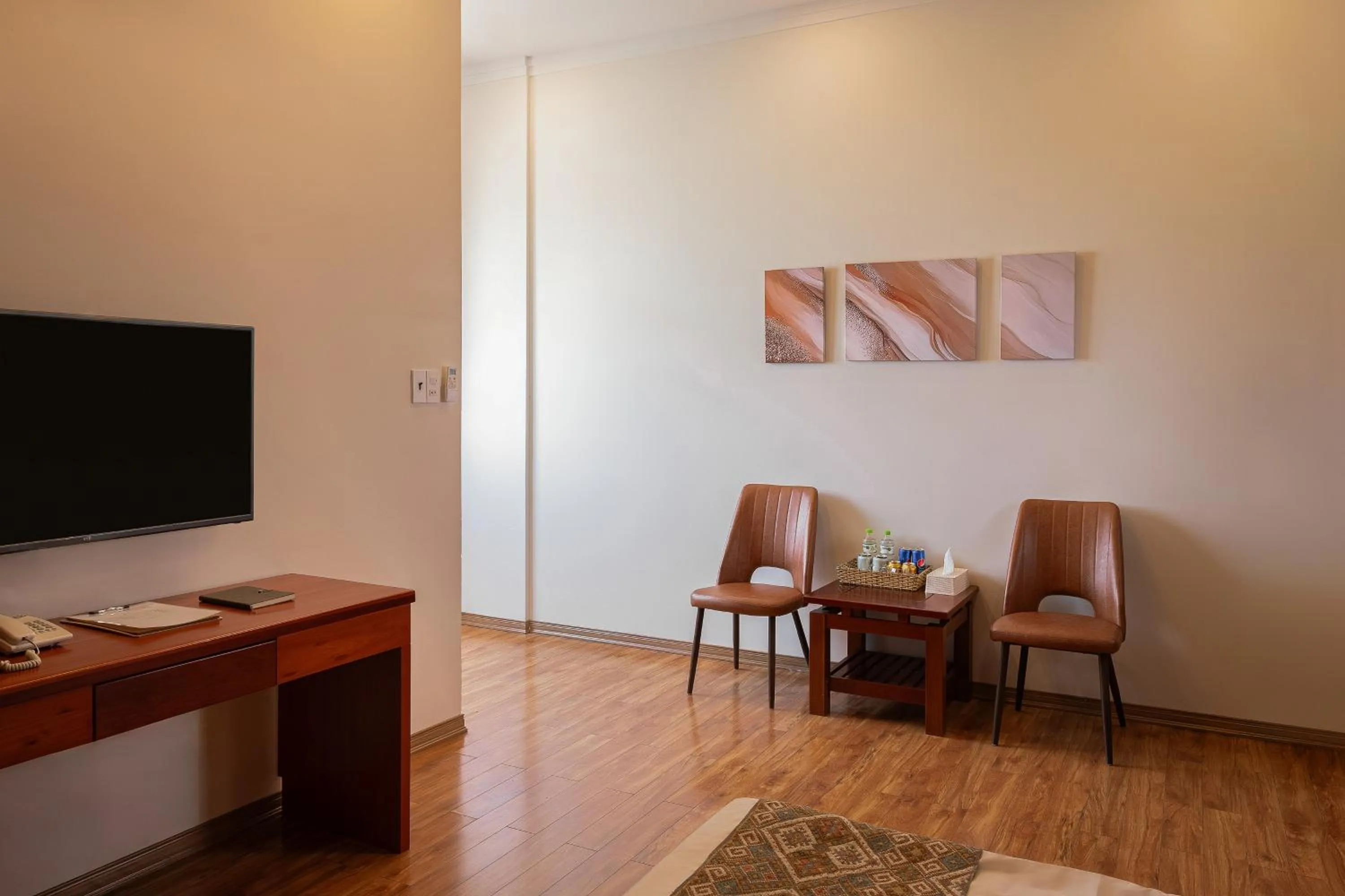 Communal lounge/ TV room in Mekong Gia Lai Hotel - Me Kong Pleiku