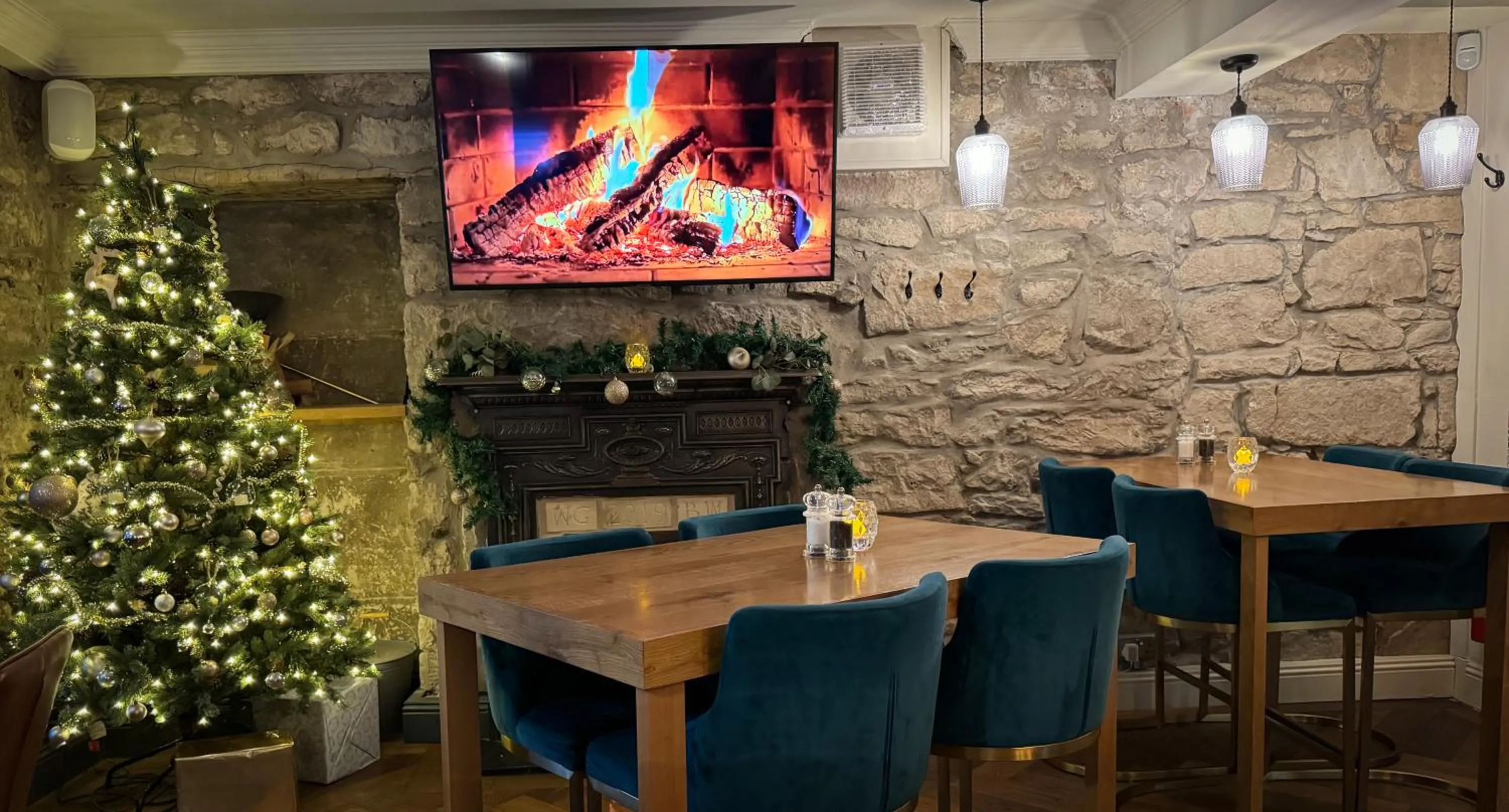 Lounge or bar in The Balerno Inn