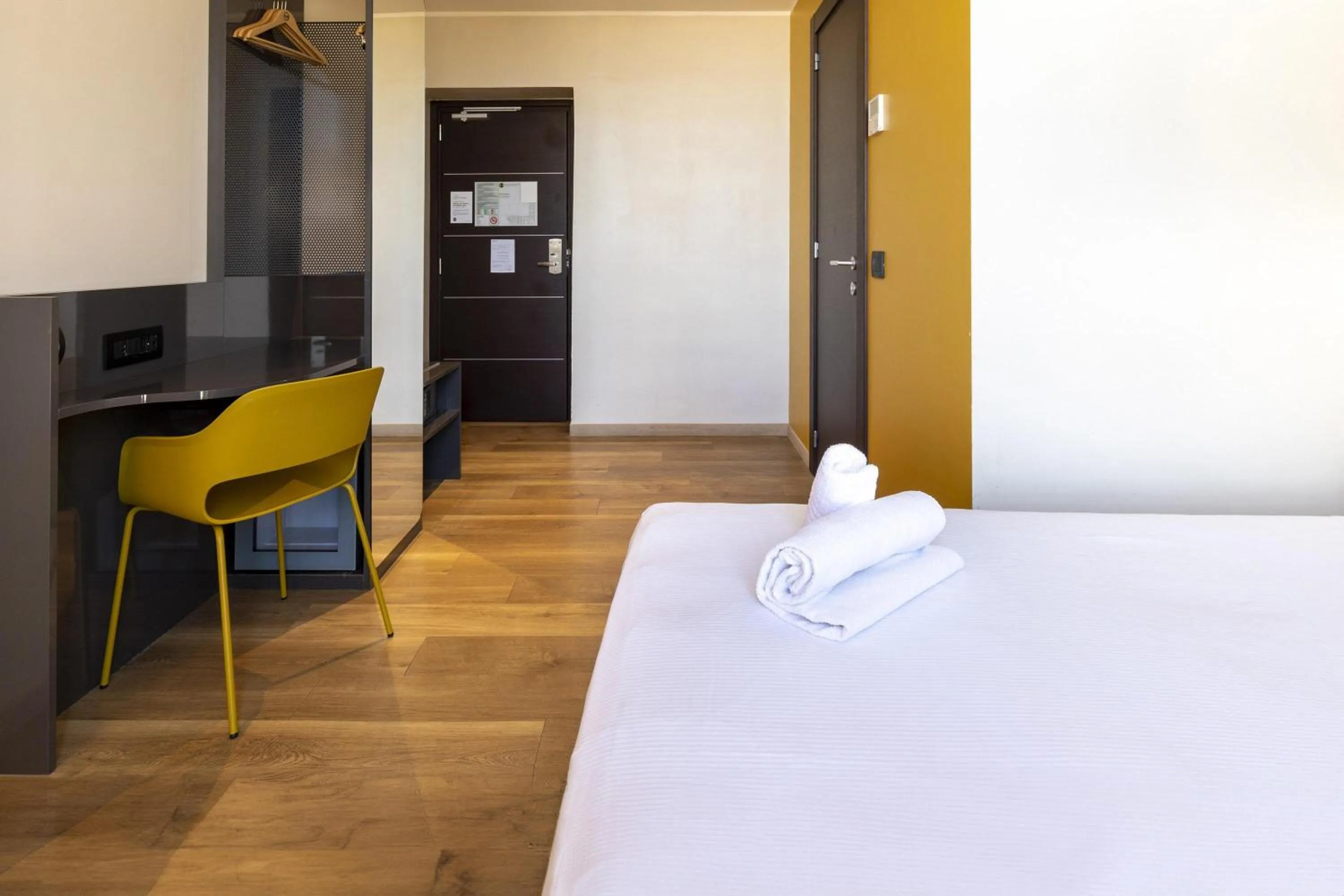 Photo of the whole room, Bed in B&B Hotel Roma San Lorenzo Termini