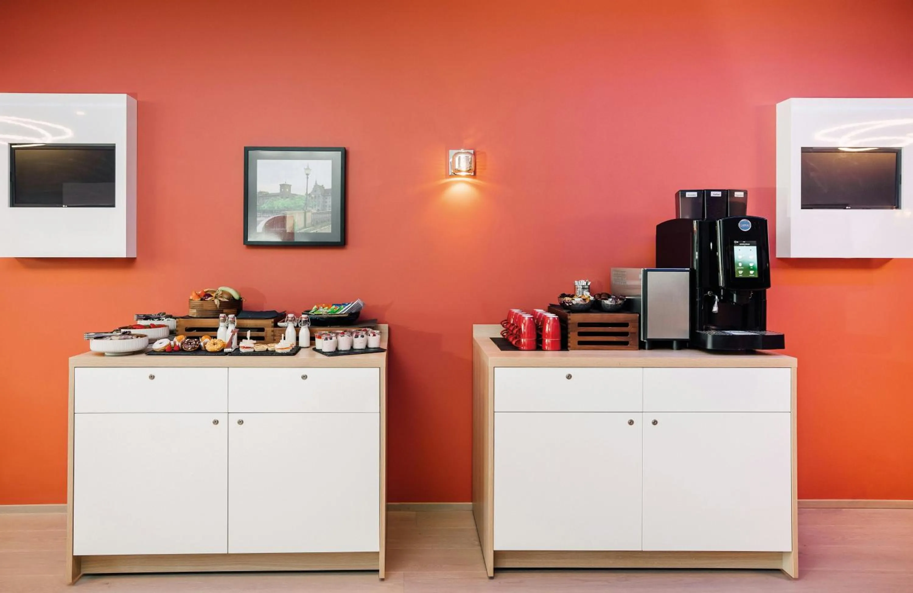 Meeting/conference room in Leonardo Hotel Zurich Airport