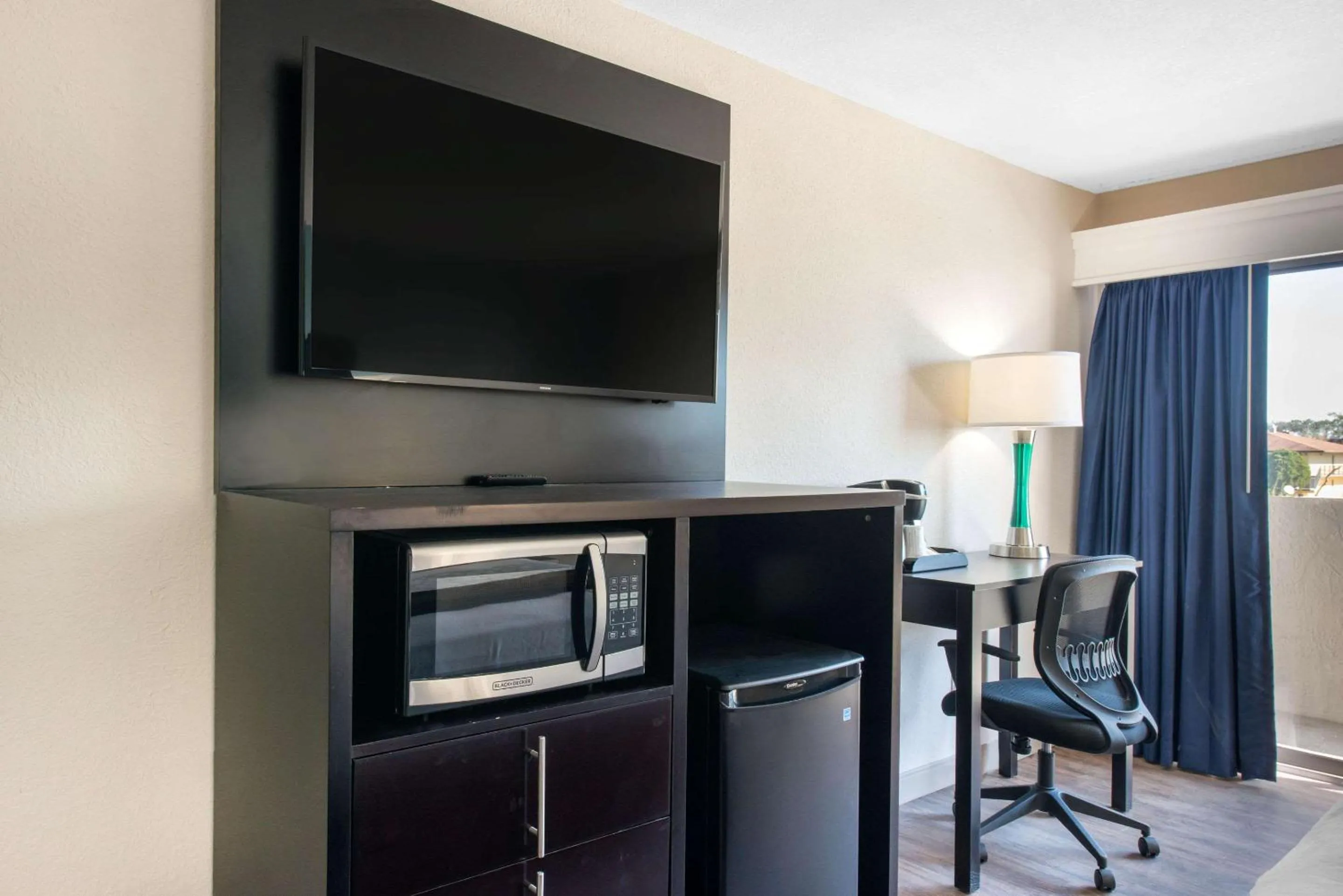 Photo of the whole room in Palazzo Lakeside Hotel