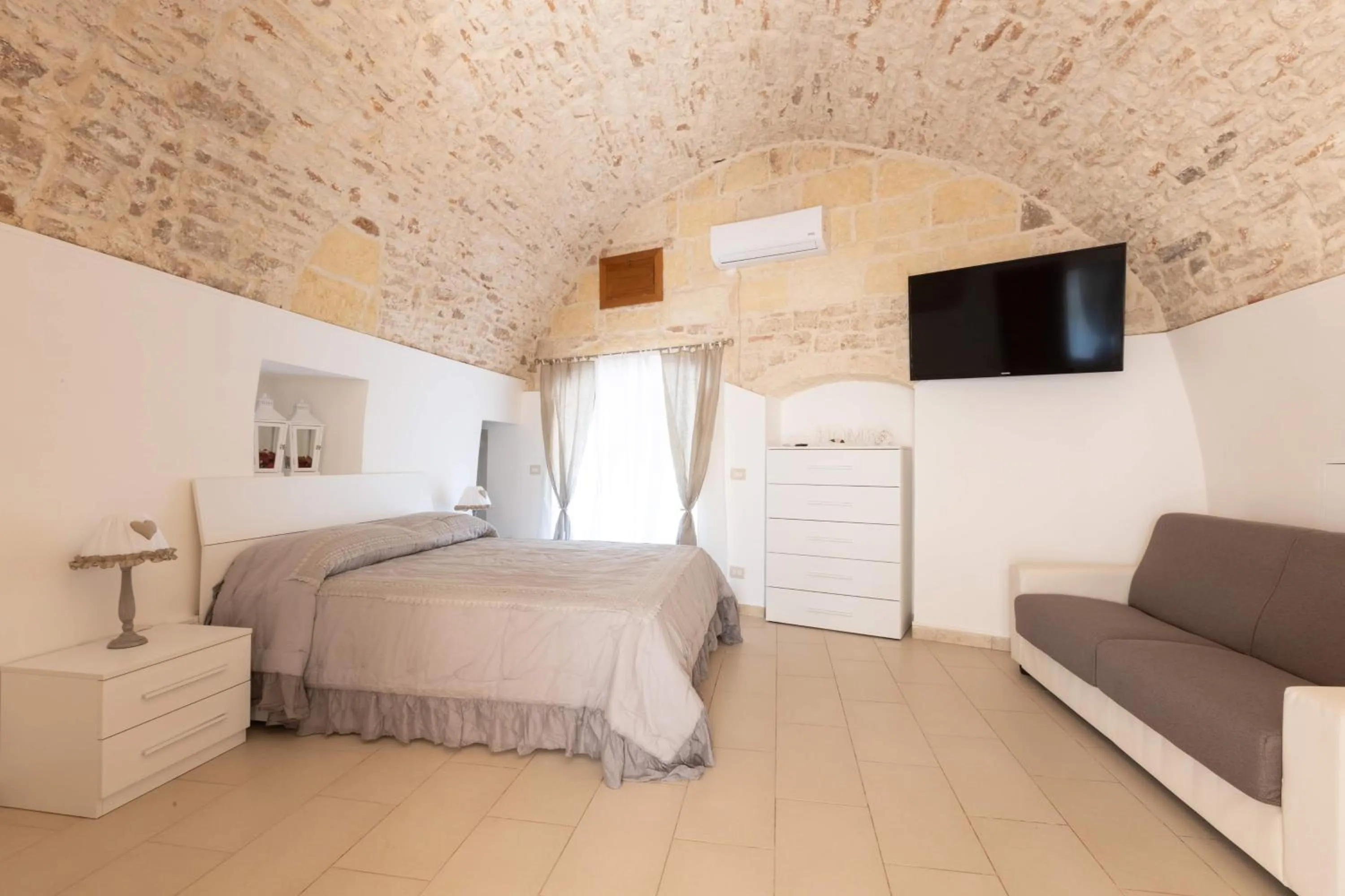 Photo of the whole room, Bed in B&B La finestra sui Giardini