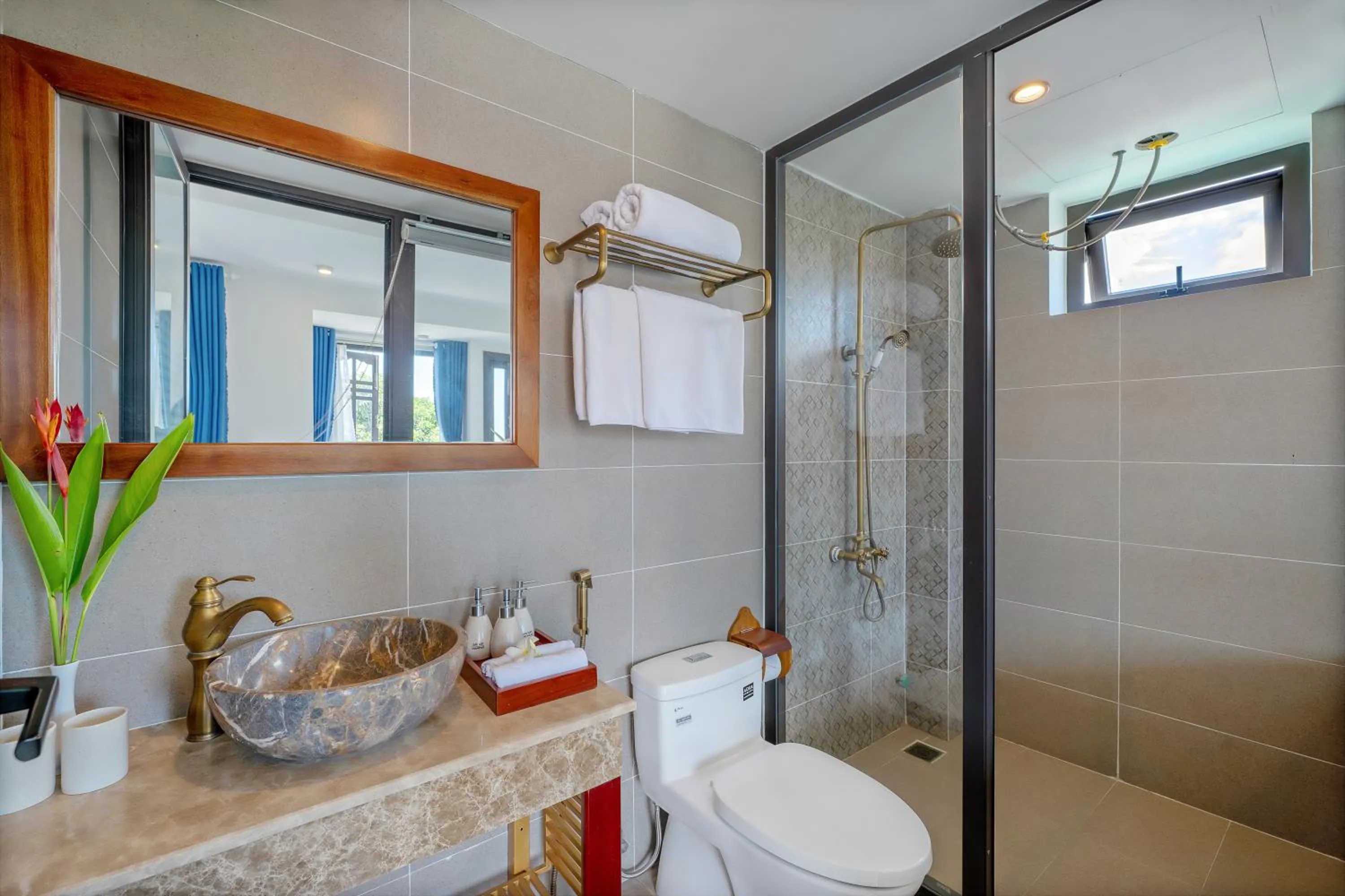 Shower in Sands River Hoi An Villa