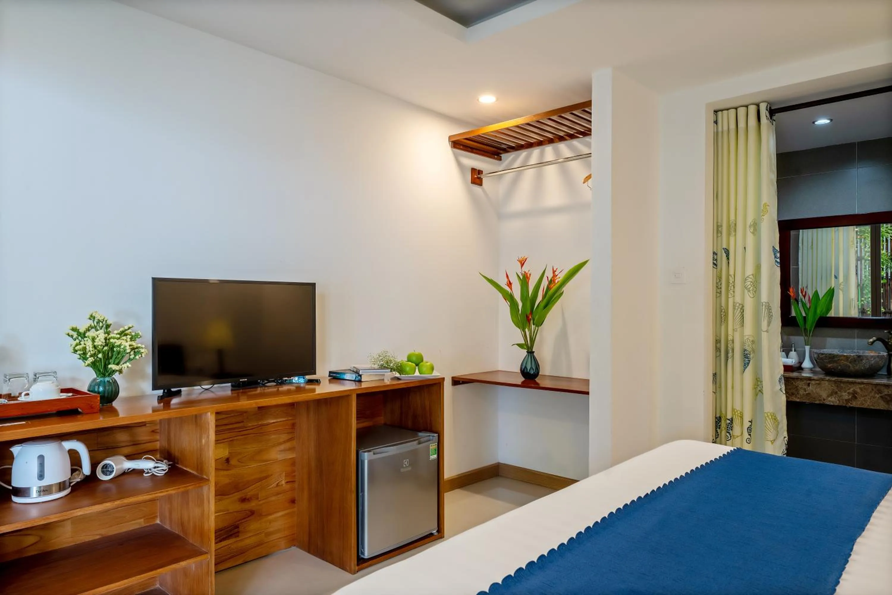 TV and multimedia, Bed in Sands River Hoi An Villa