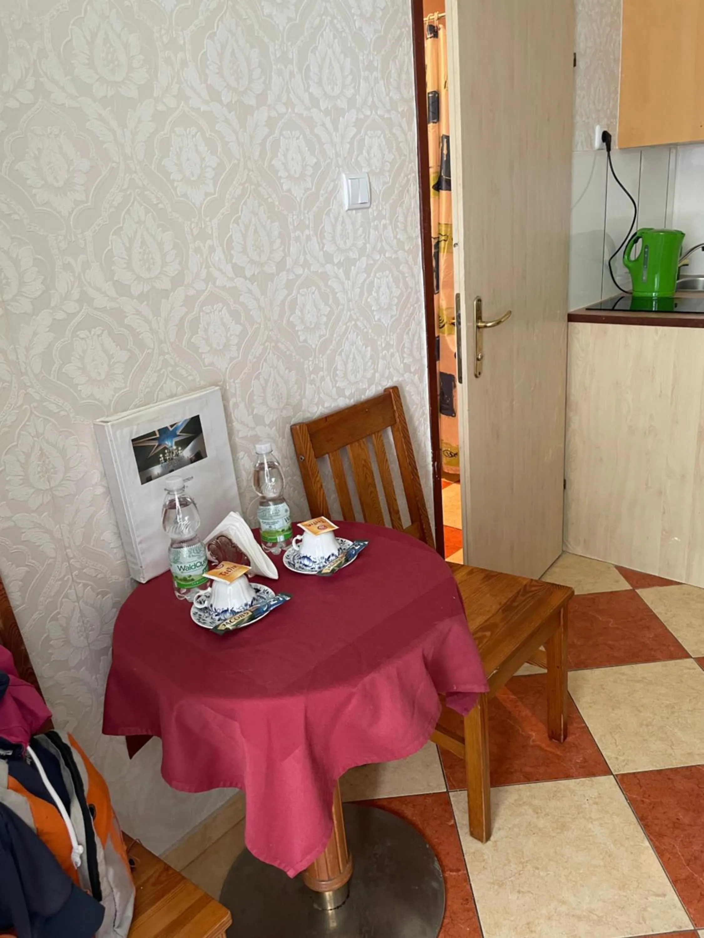 Food and drinks in Viktoria ARTUR