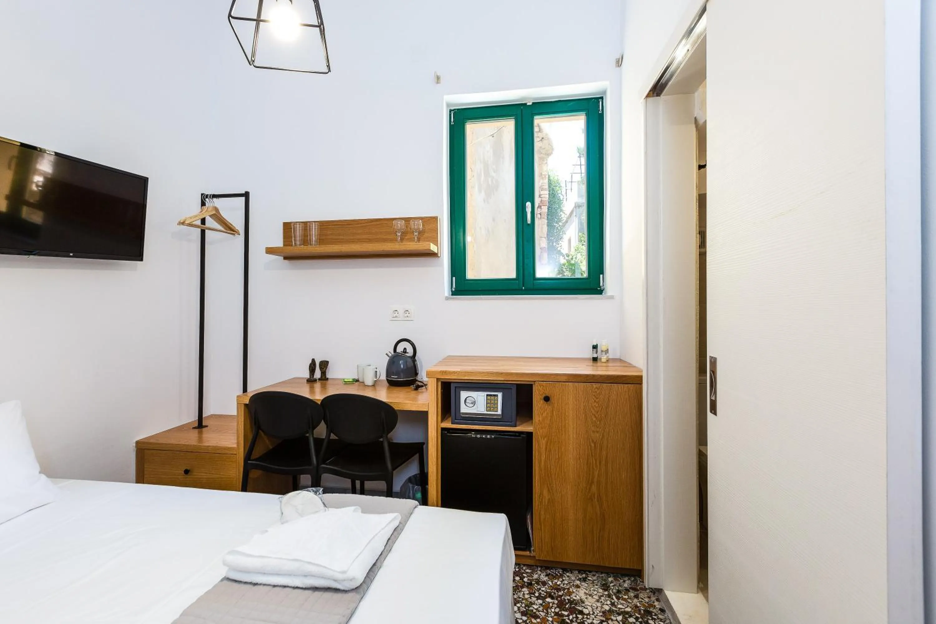 TV and multimedia in Ink Hotels Phos