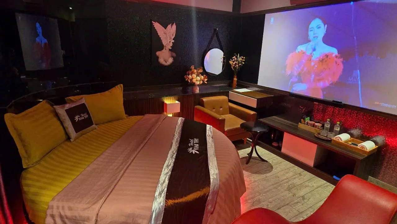 Seating area in Kha Thy Hotel