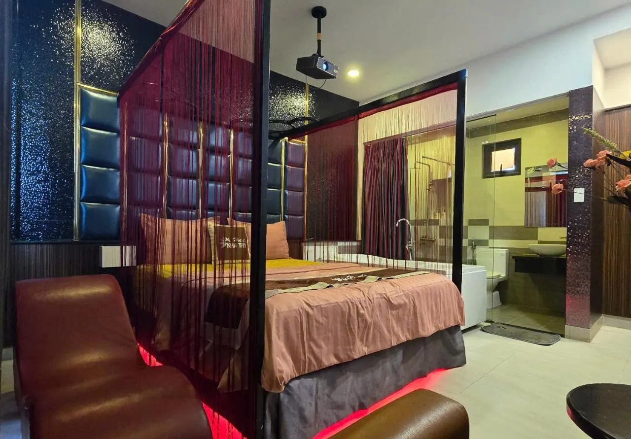 Bedroom, Bed in Kha Thy Hotel