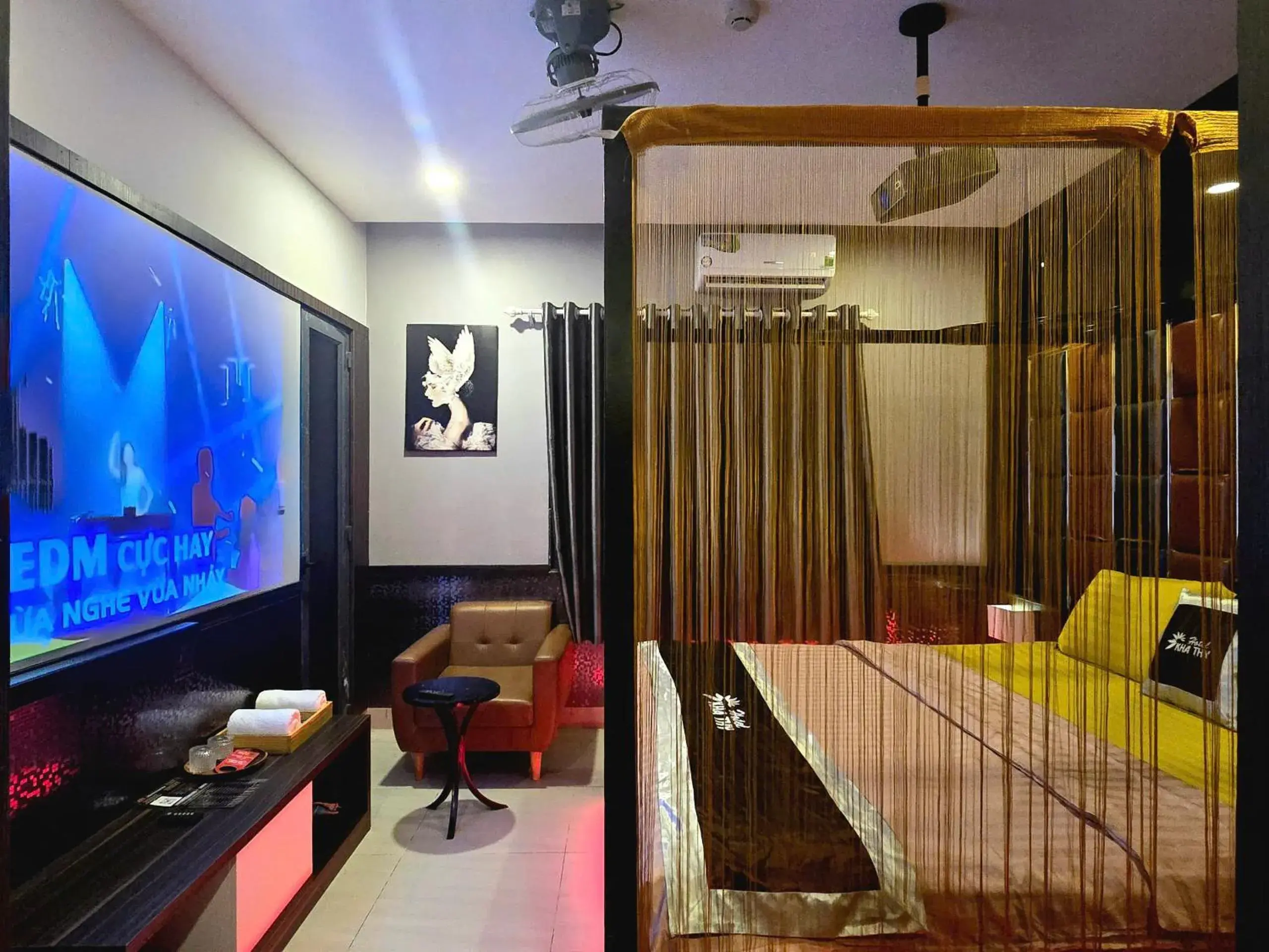 Deluxe King Room - single occupancy in Kha Thy Hotel Deluxe King Room - single occupancy in Kha Thy Hotel