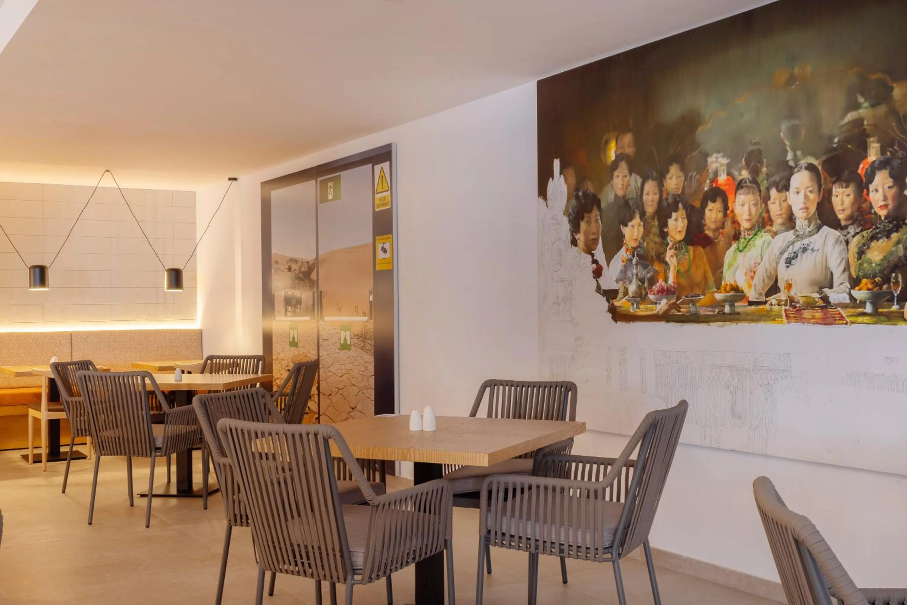 Restaurant/places to eat in HM Isabela-Adults Only