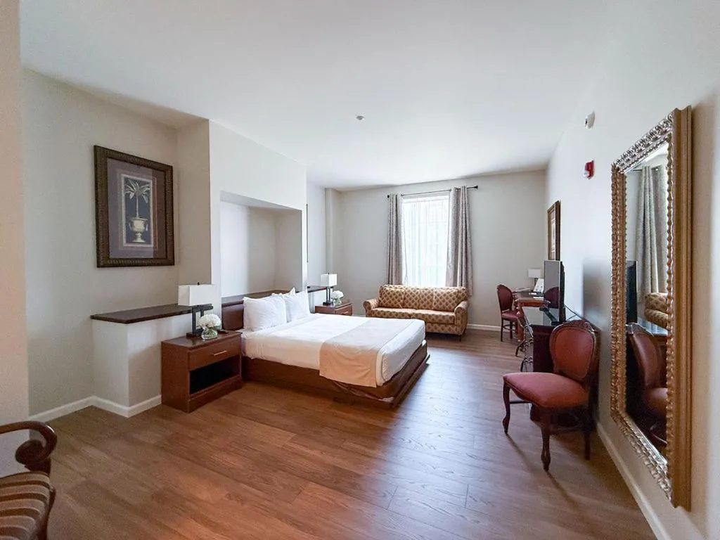 Bedroom, Bed in The Inn and Spa at East Wind