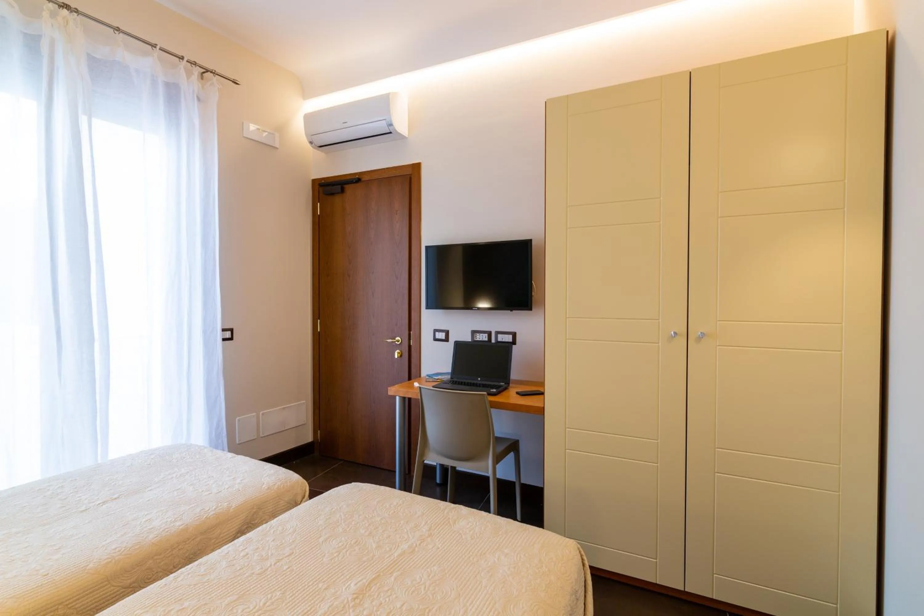 Photo of the whole room, Bed in Il Melograno Relais