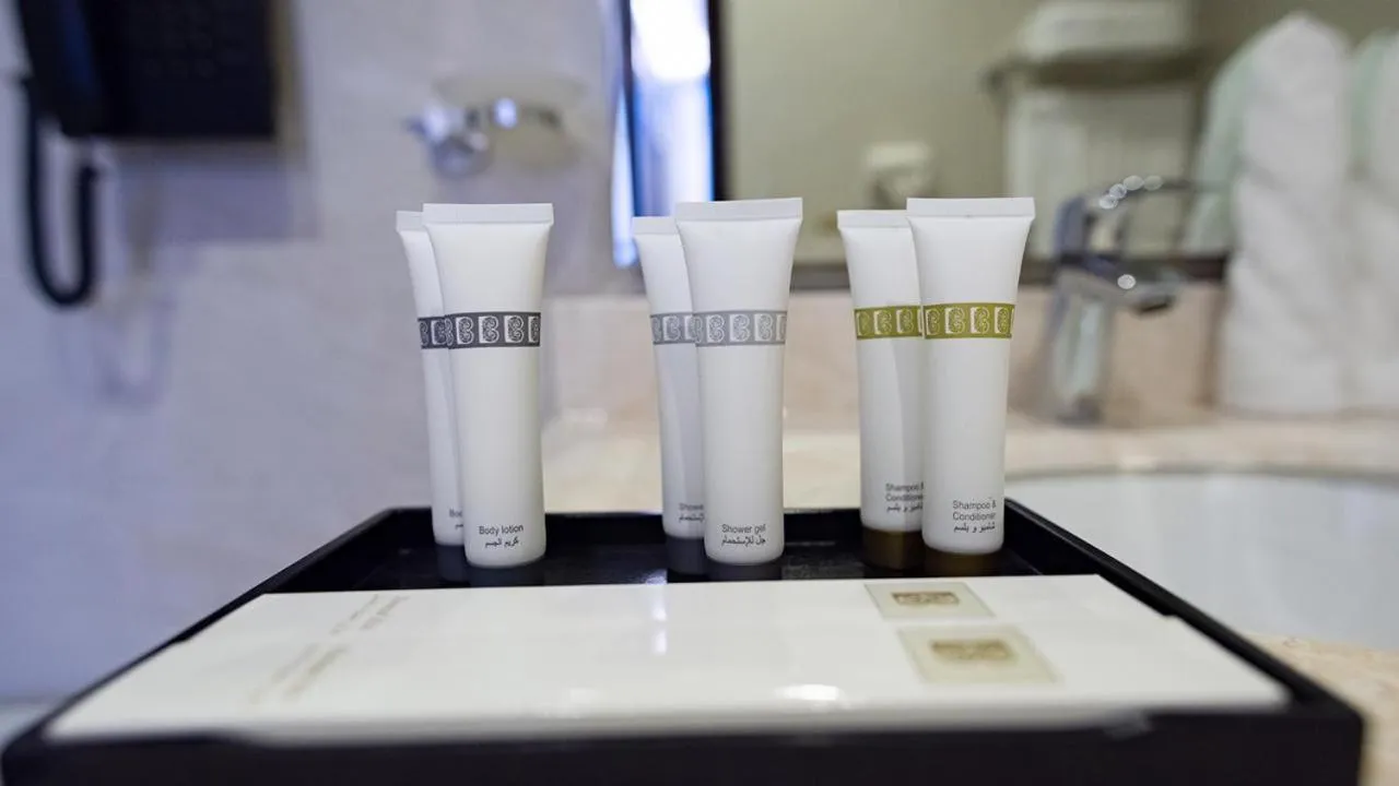 Restaurant/places to eat in Golden Dream Hotel