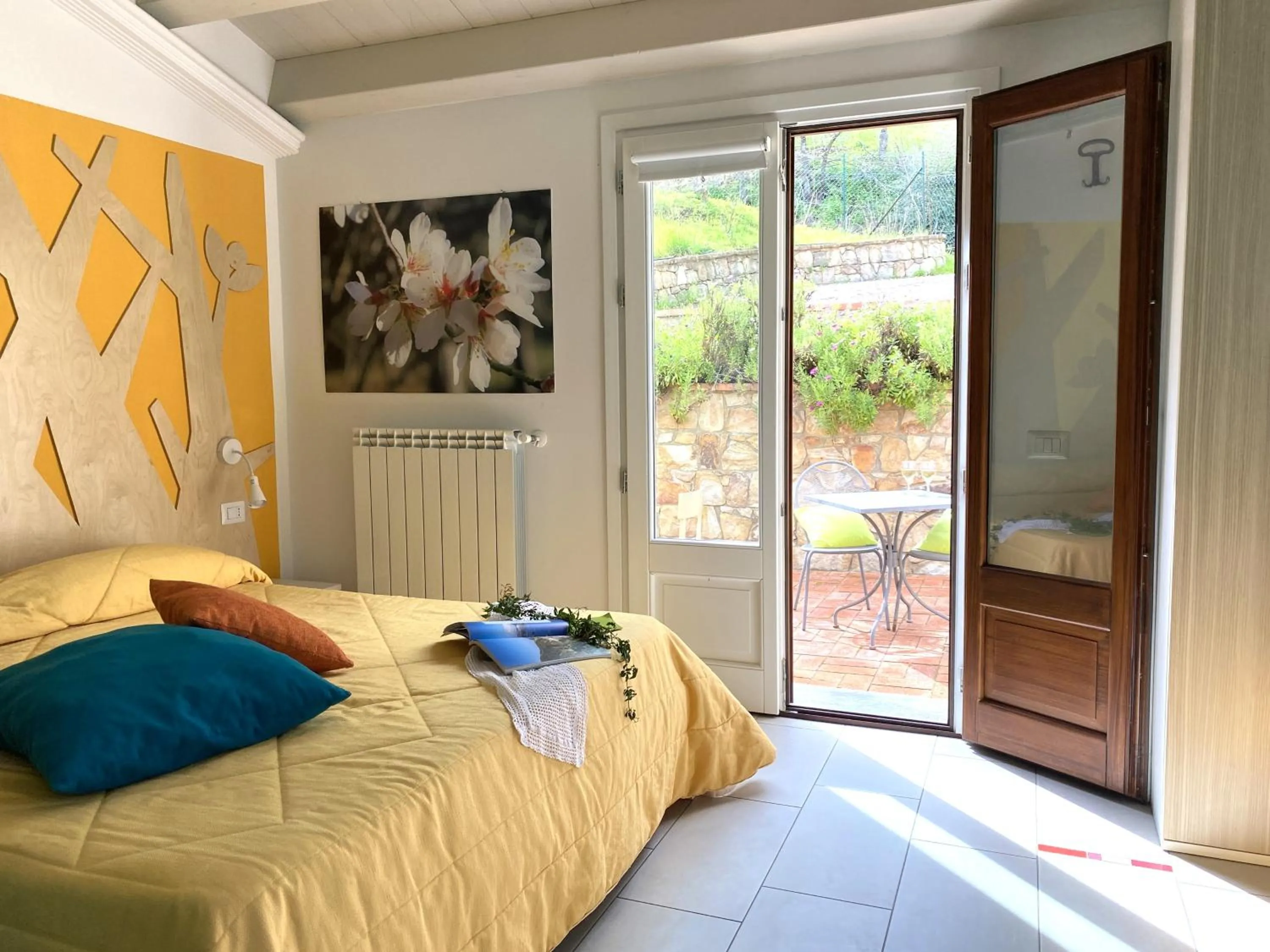 Patio, Bed in Azienda Agrituristica Bergi