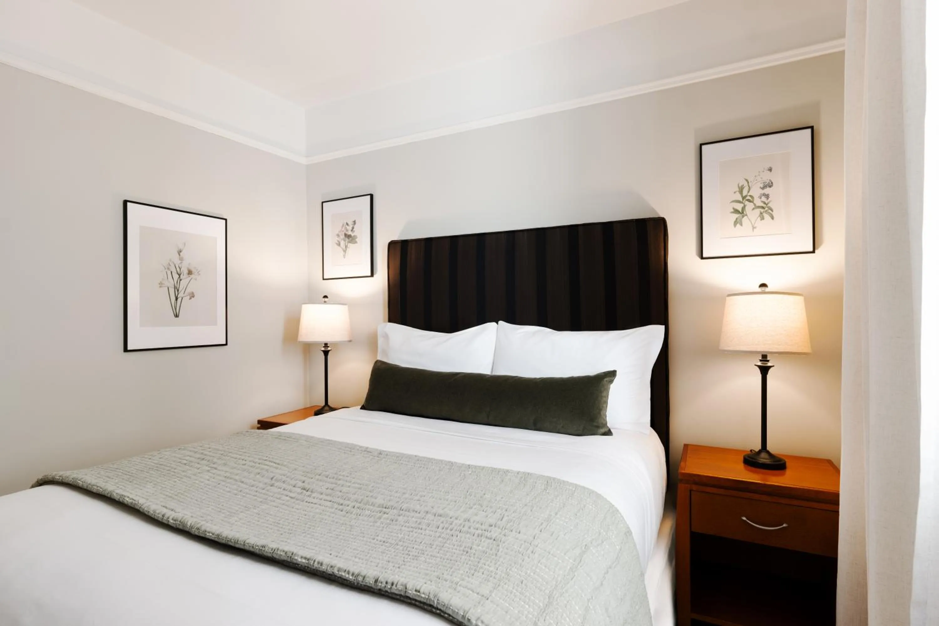 Bedroom, Bed in The Bayard