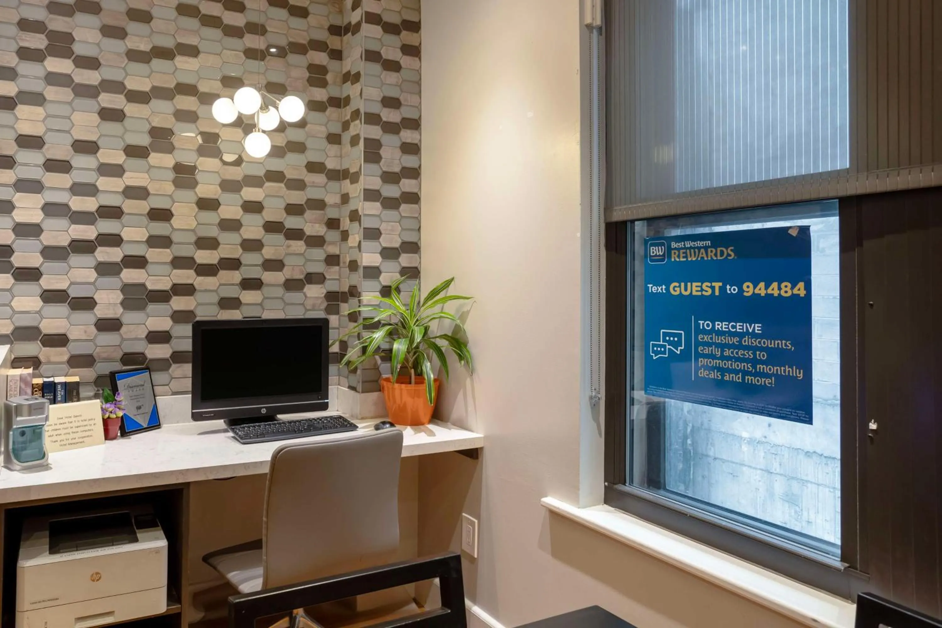 Business facilities in Best Western Plus Hospitality House Suites
