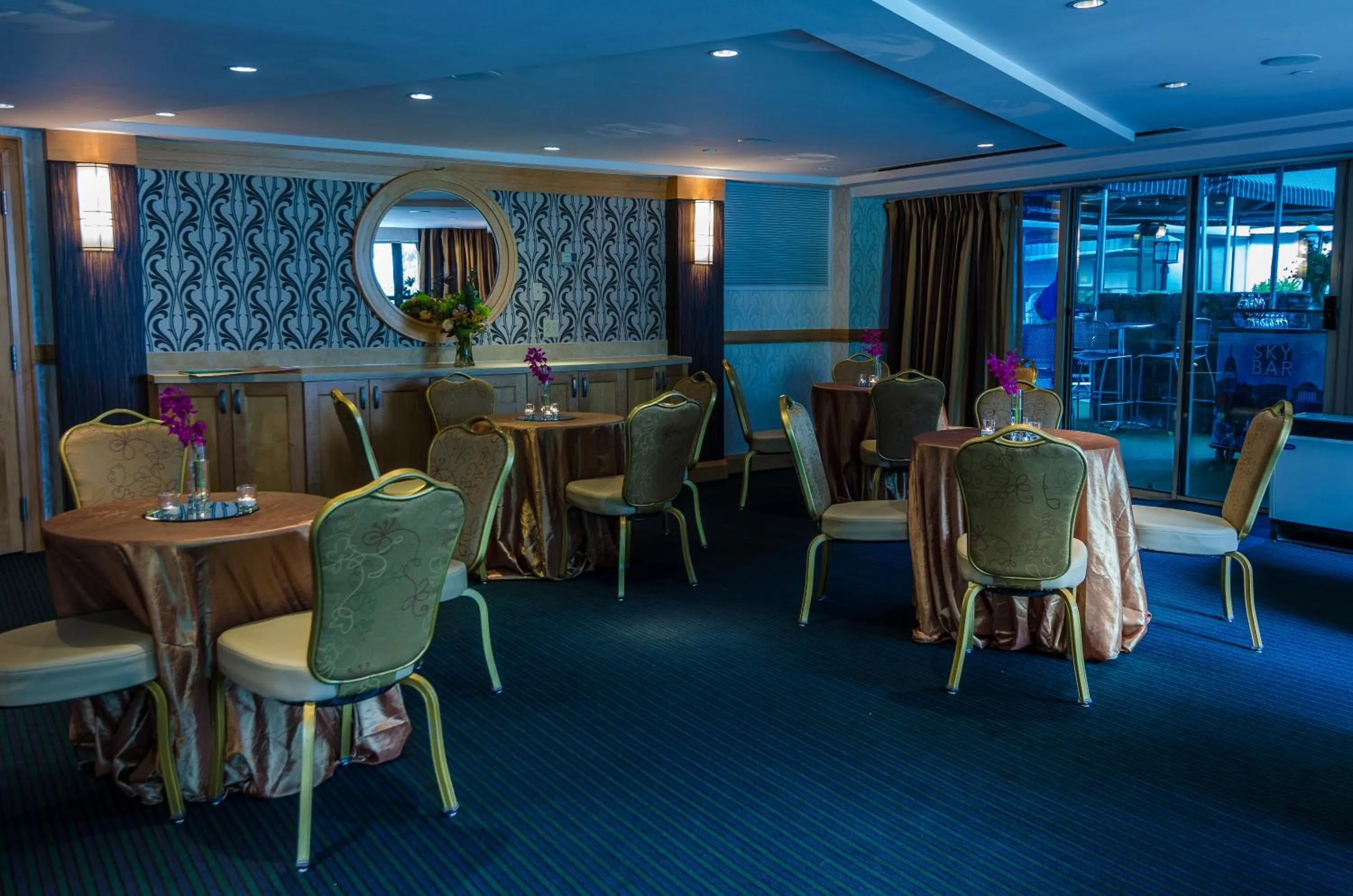 Business facilities in Beacon Hotel & Corporate Quarters