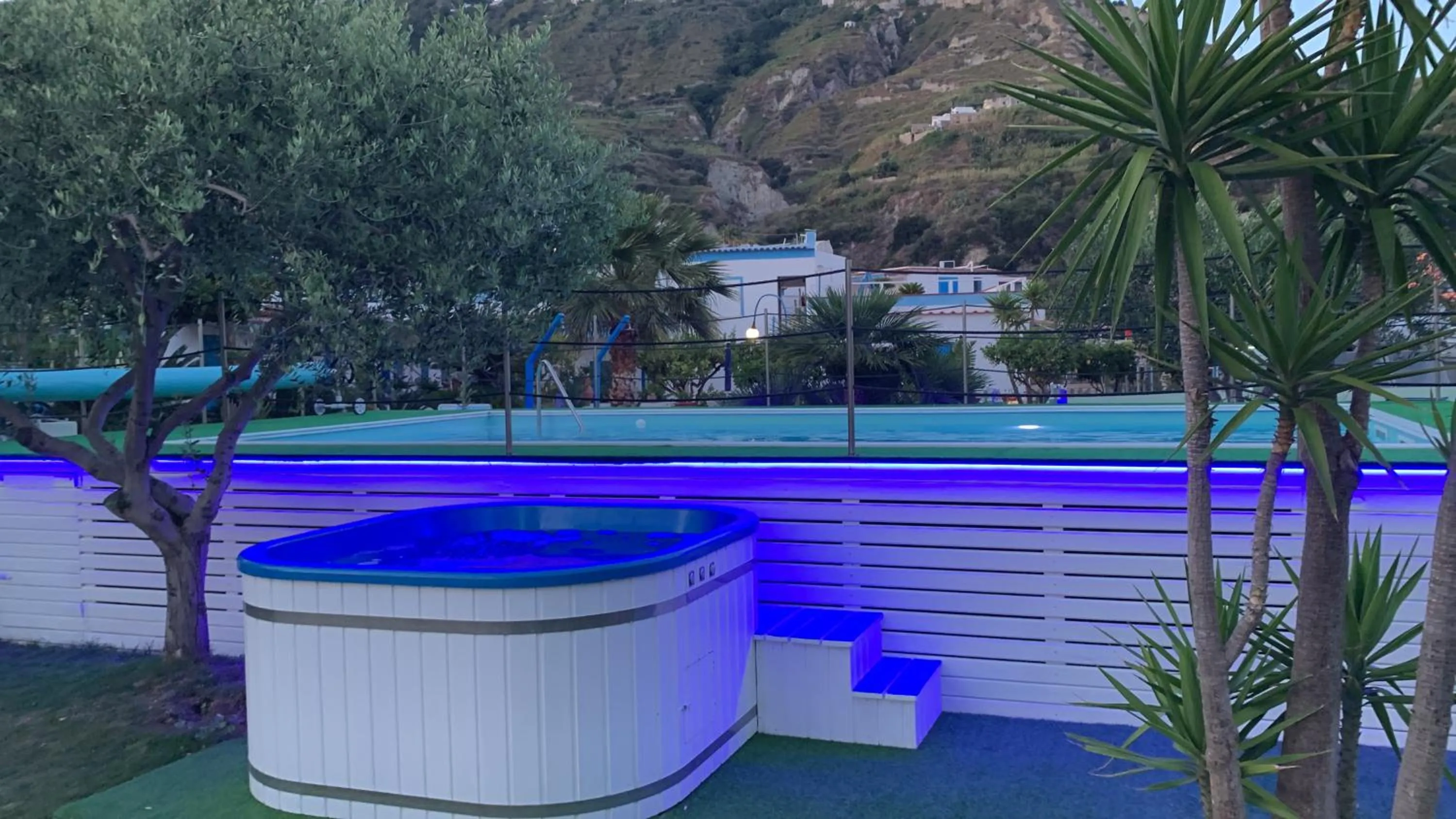 Hot Tub in Hotel Casa Adolfo Ischia