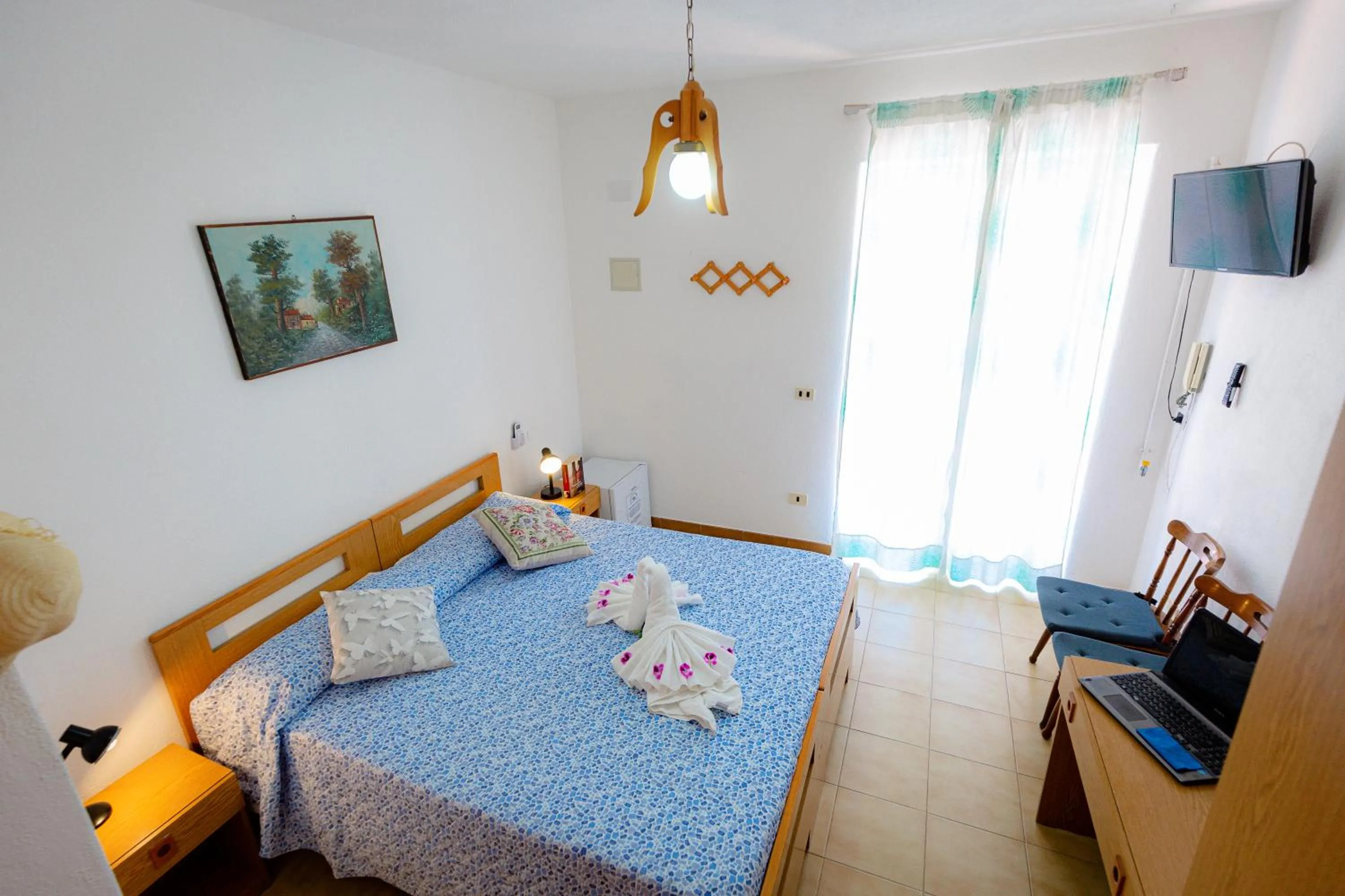 Bed in Hotel Casa Adolfo Ischia